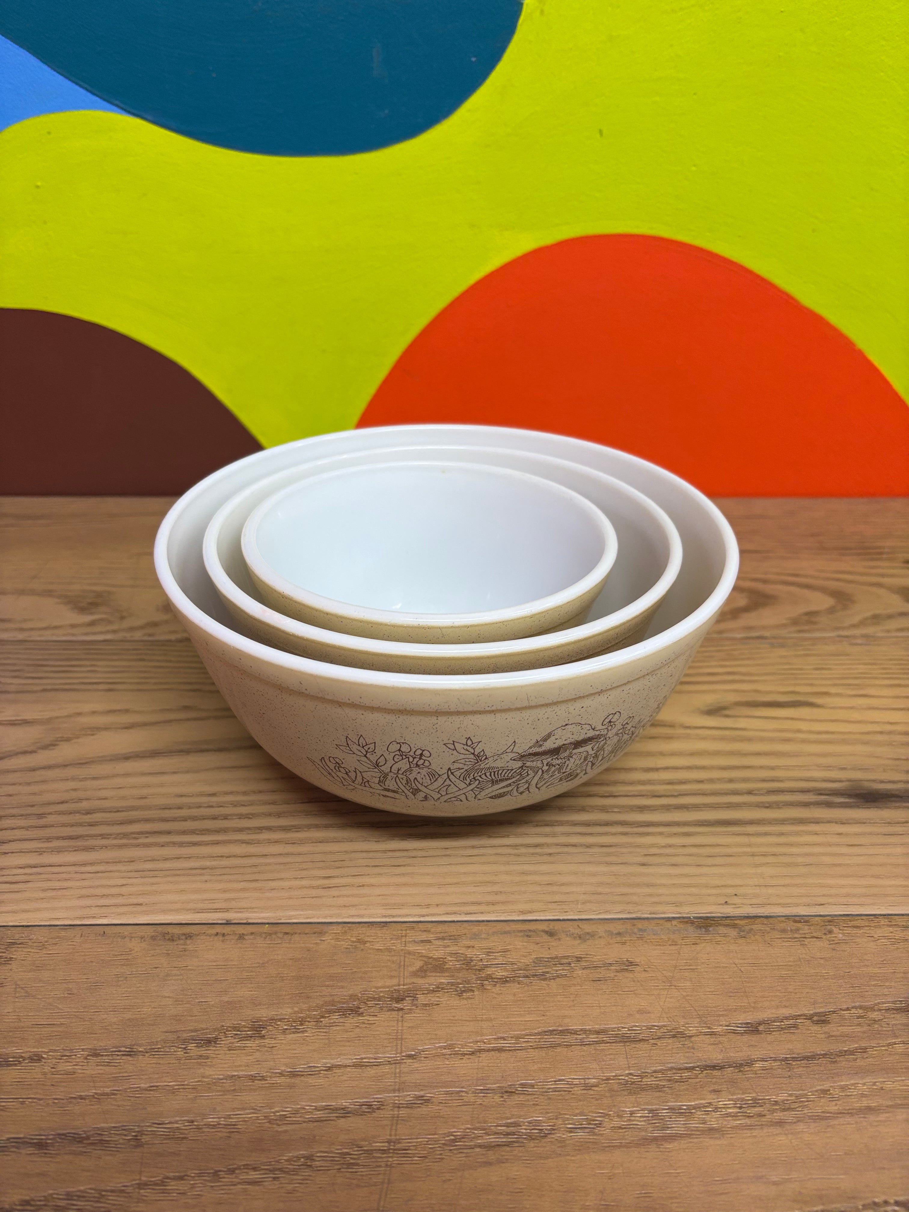 Pyrex Forest Fancies Set of 3 Mixing Bowls