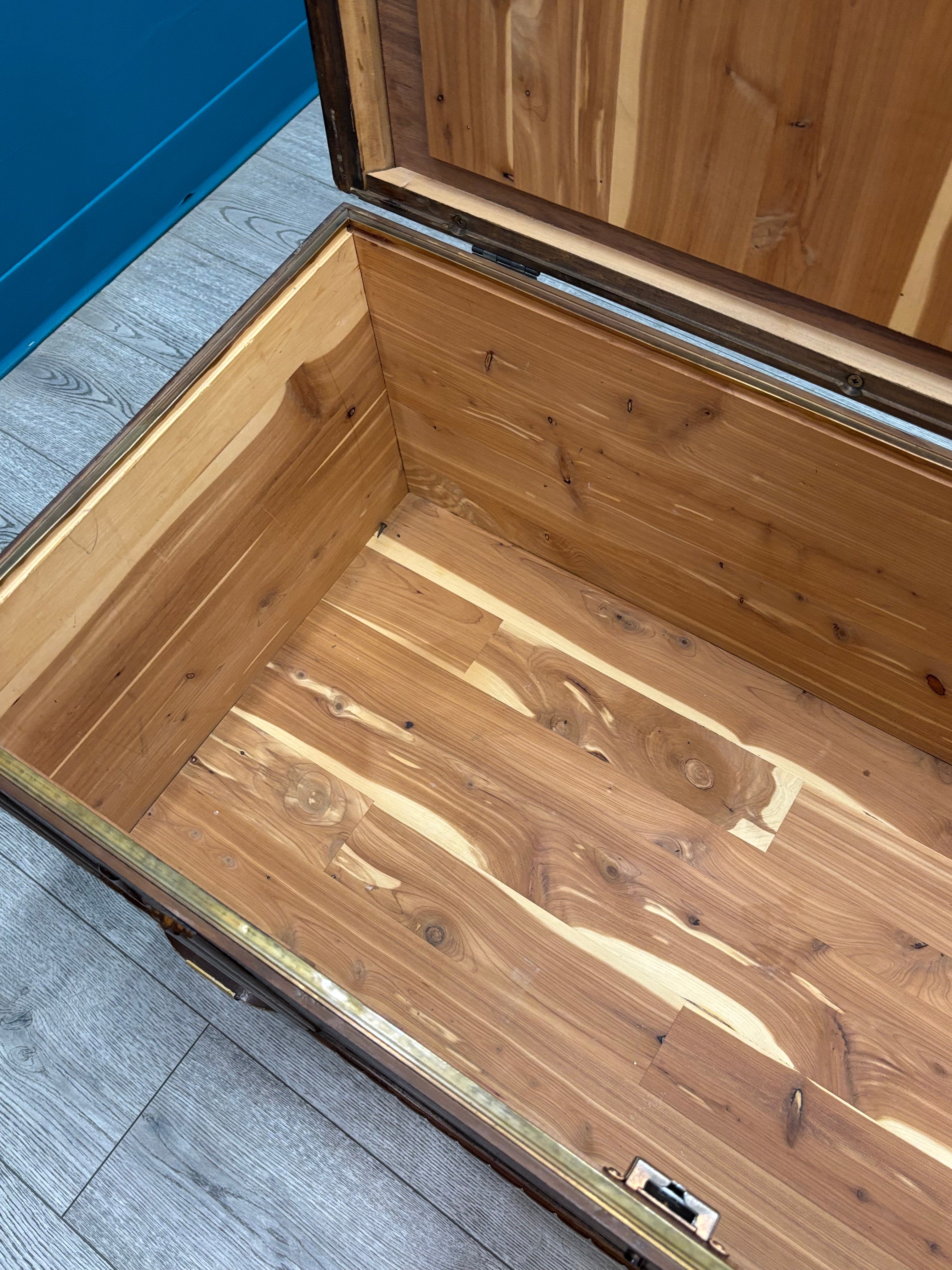 Honderich Cedar Chest with Bottom Drawer