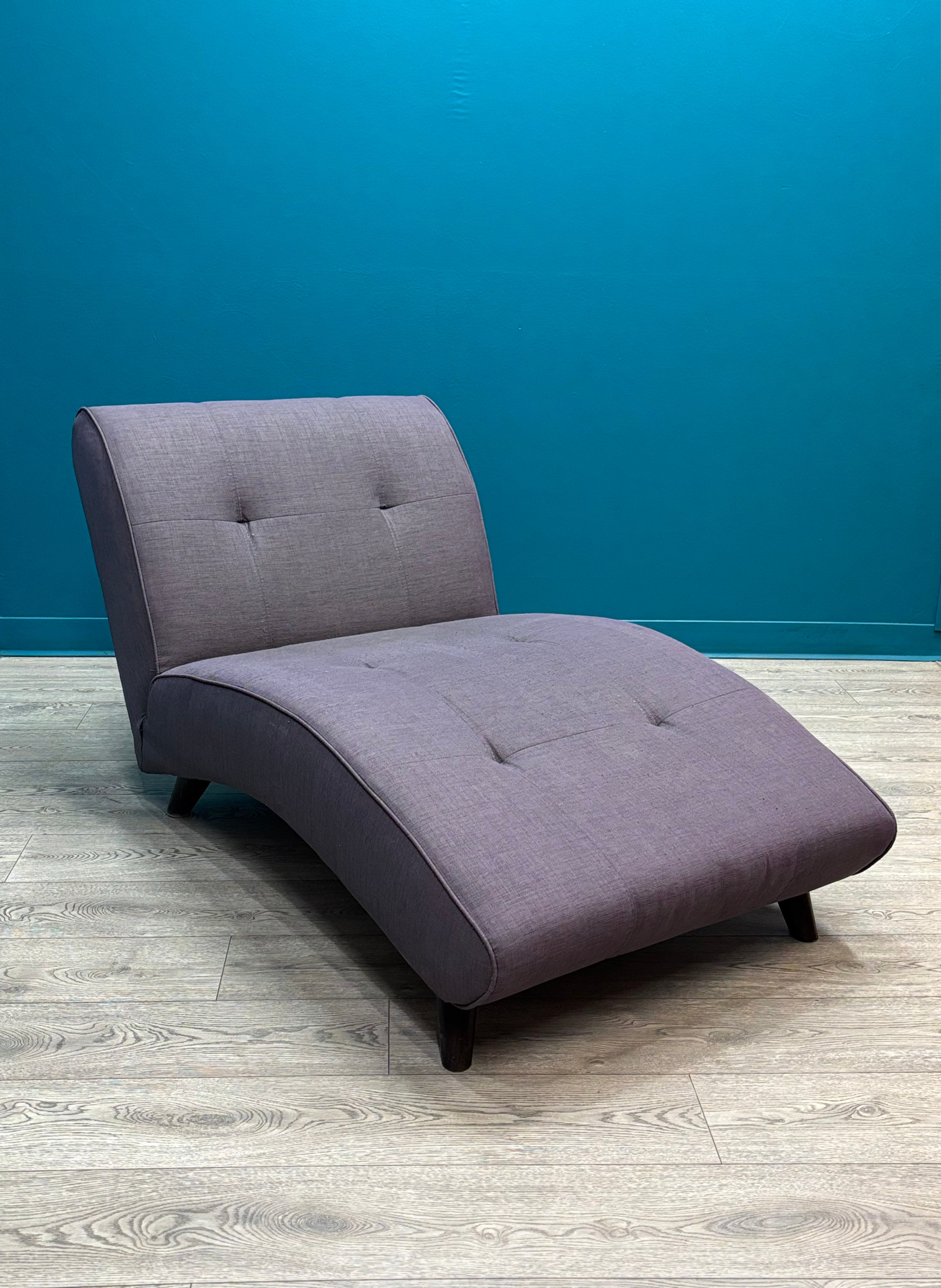 Light Purple Lounge Chaise (EQ3)