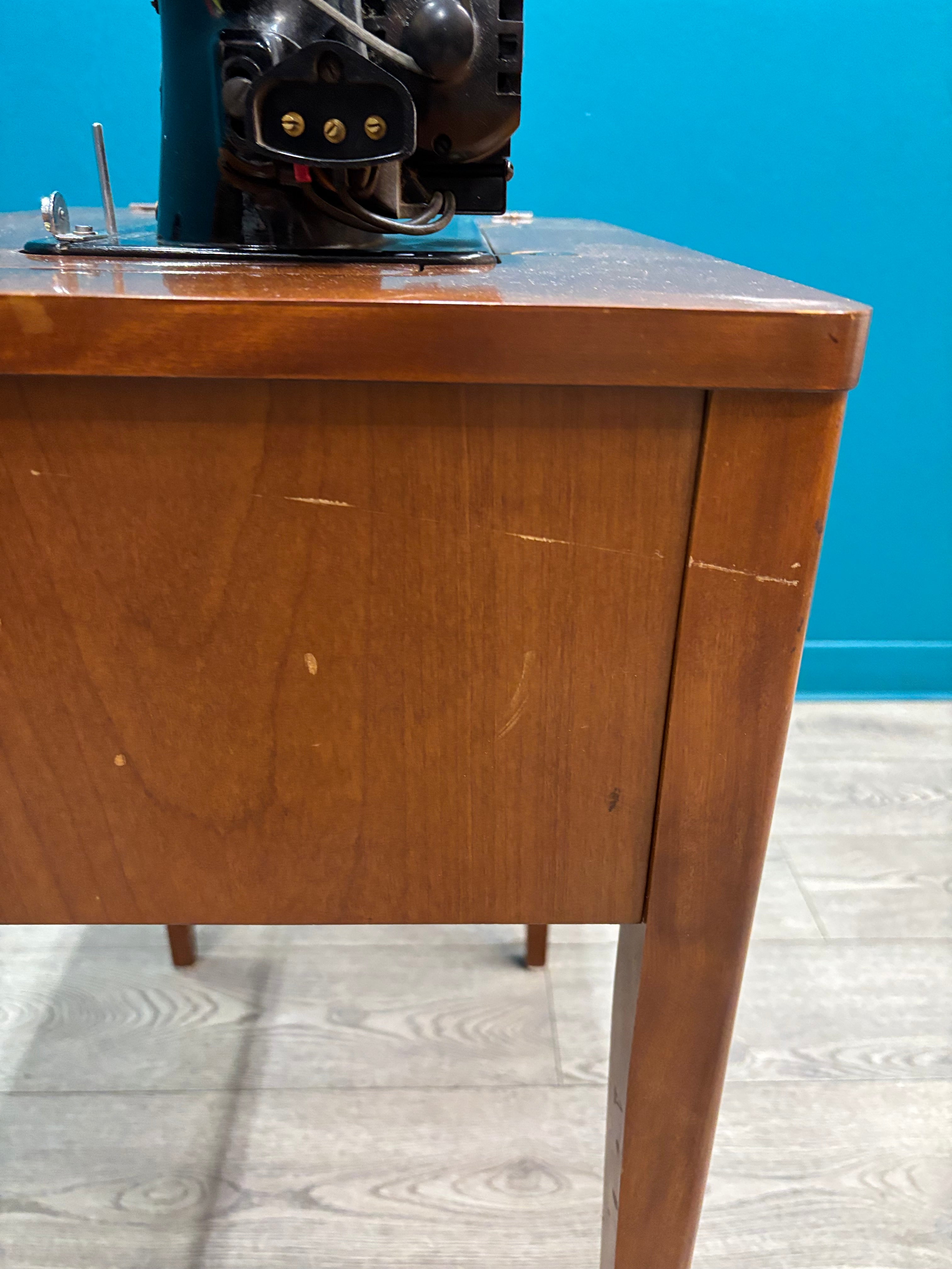 Singer Sewing Machine & Cabinet