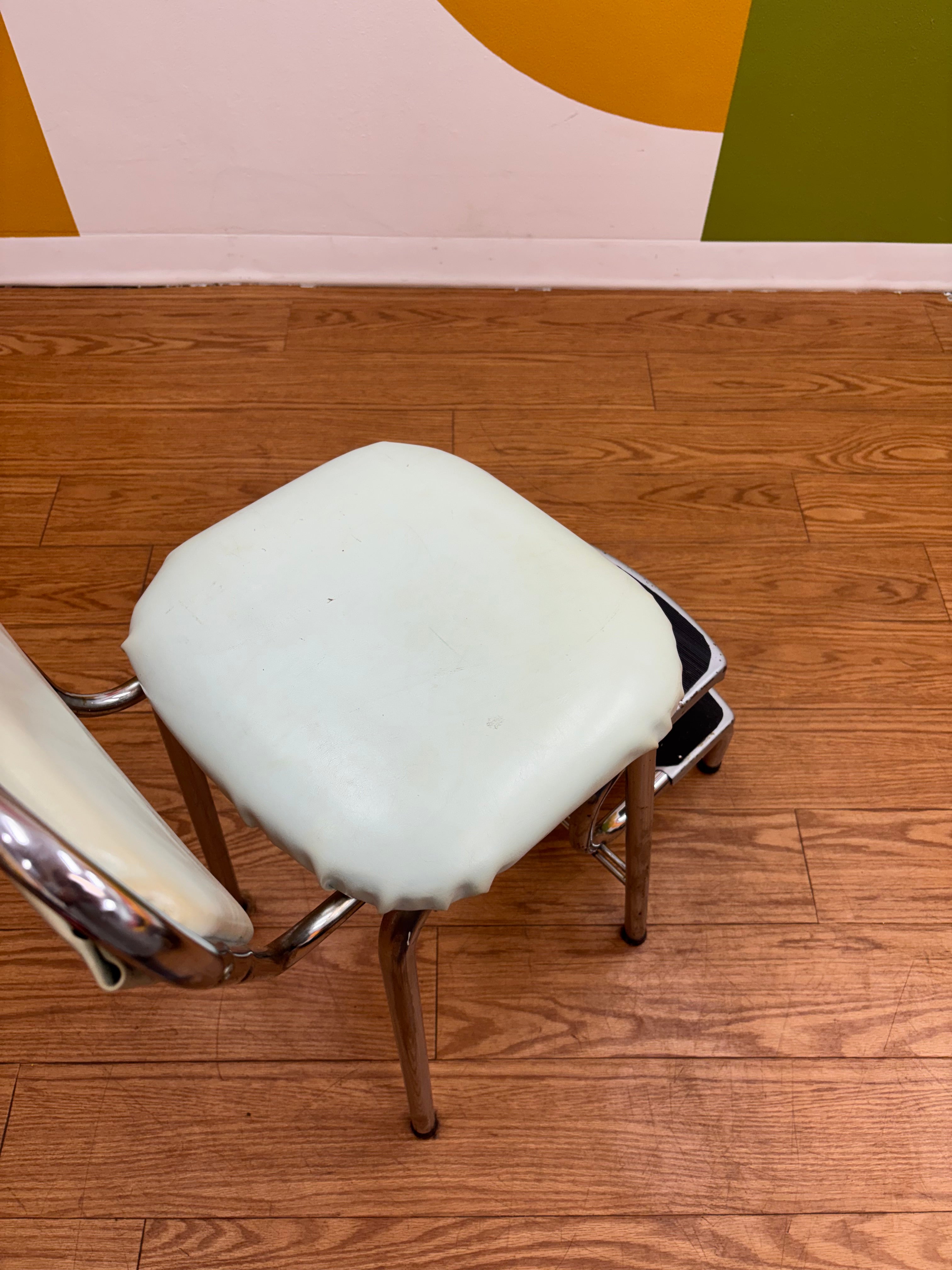Step Stool Folding Chair
