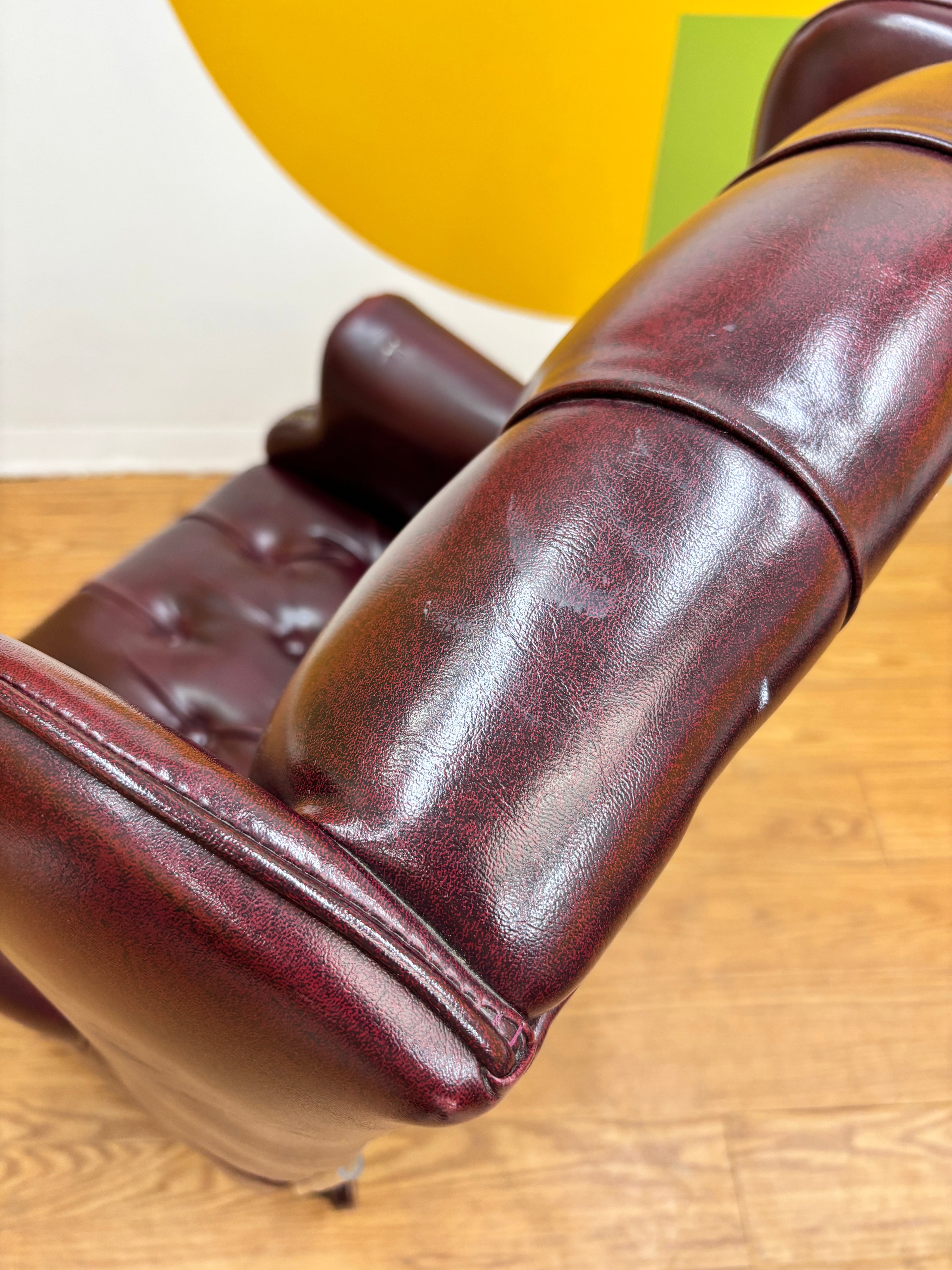 Red Tufted Office Chair