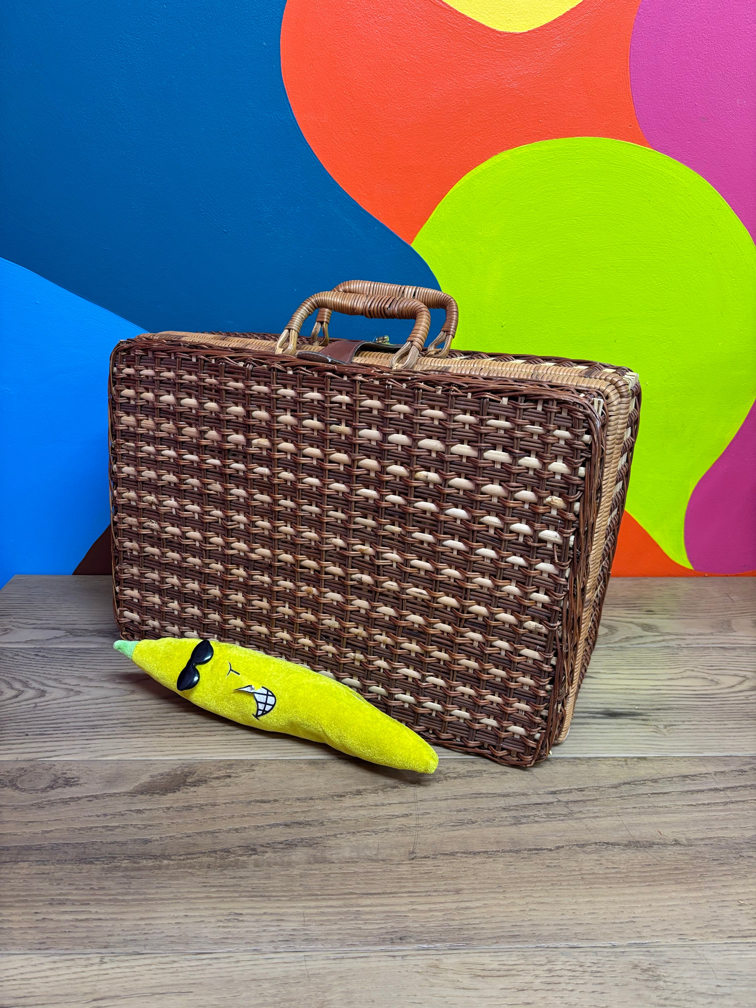 Wicker Picnic Basket Bundle