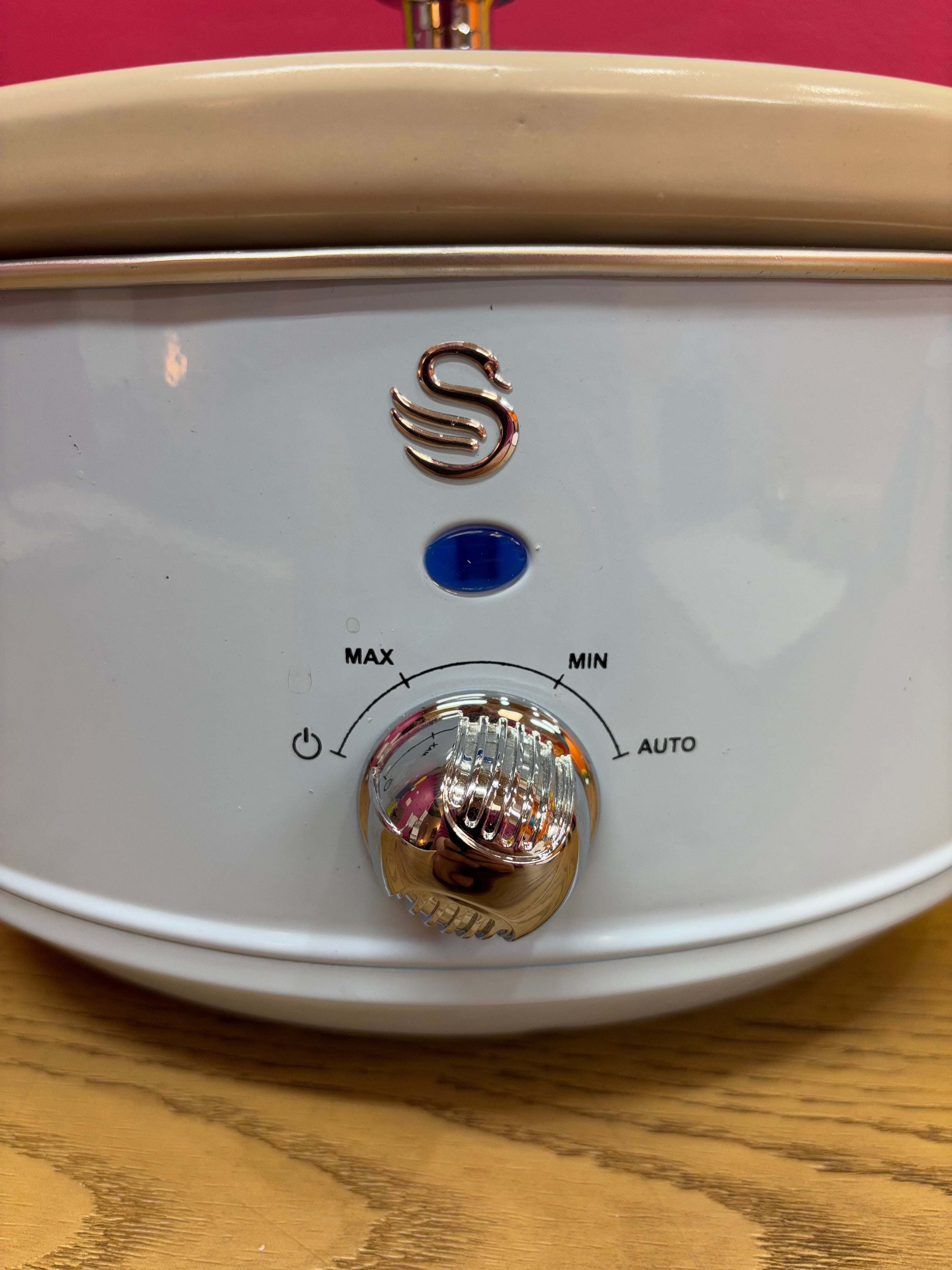 Light Blue Swan Retro 3.5 L Slow Cooker