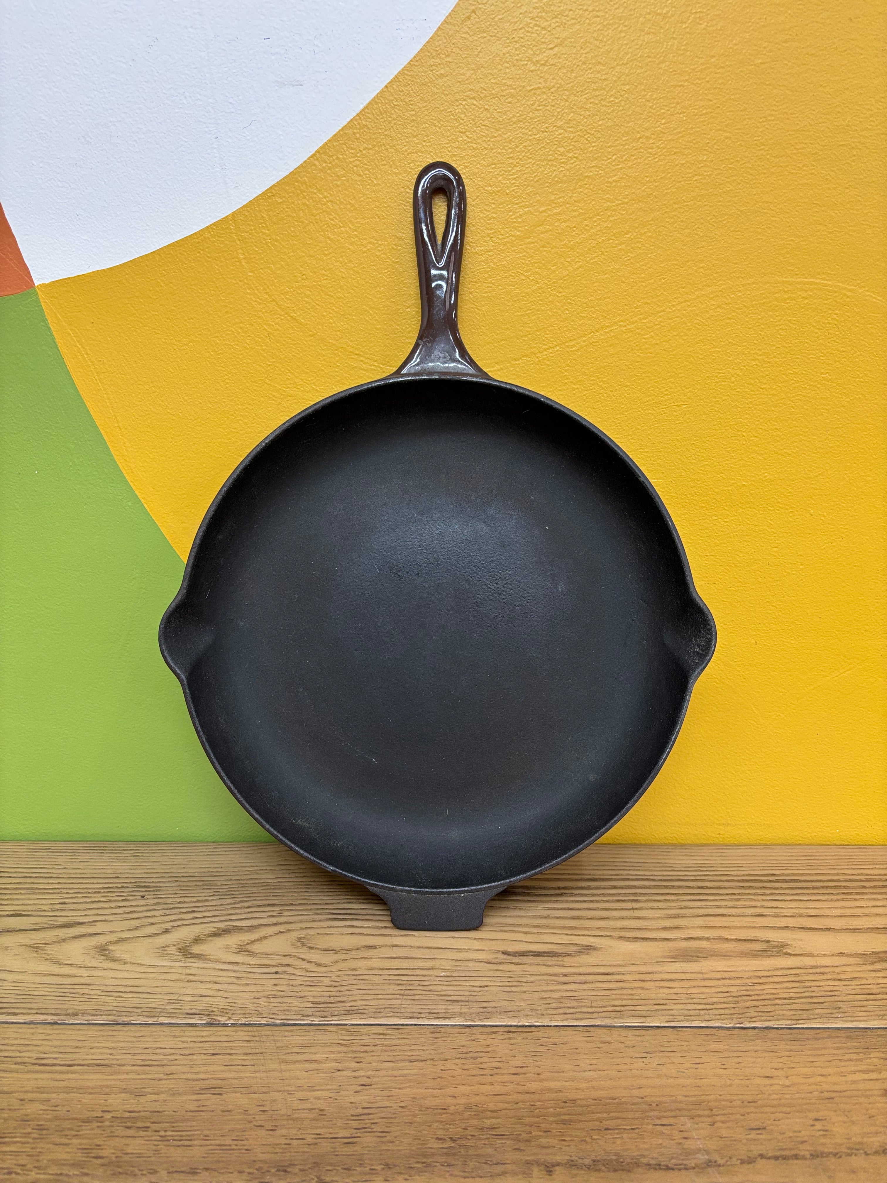 Le Creuset Brown Pan #30