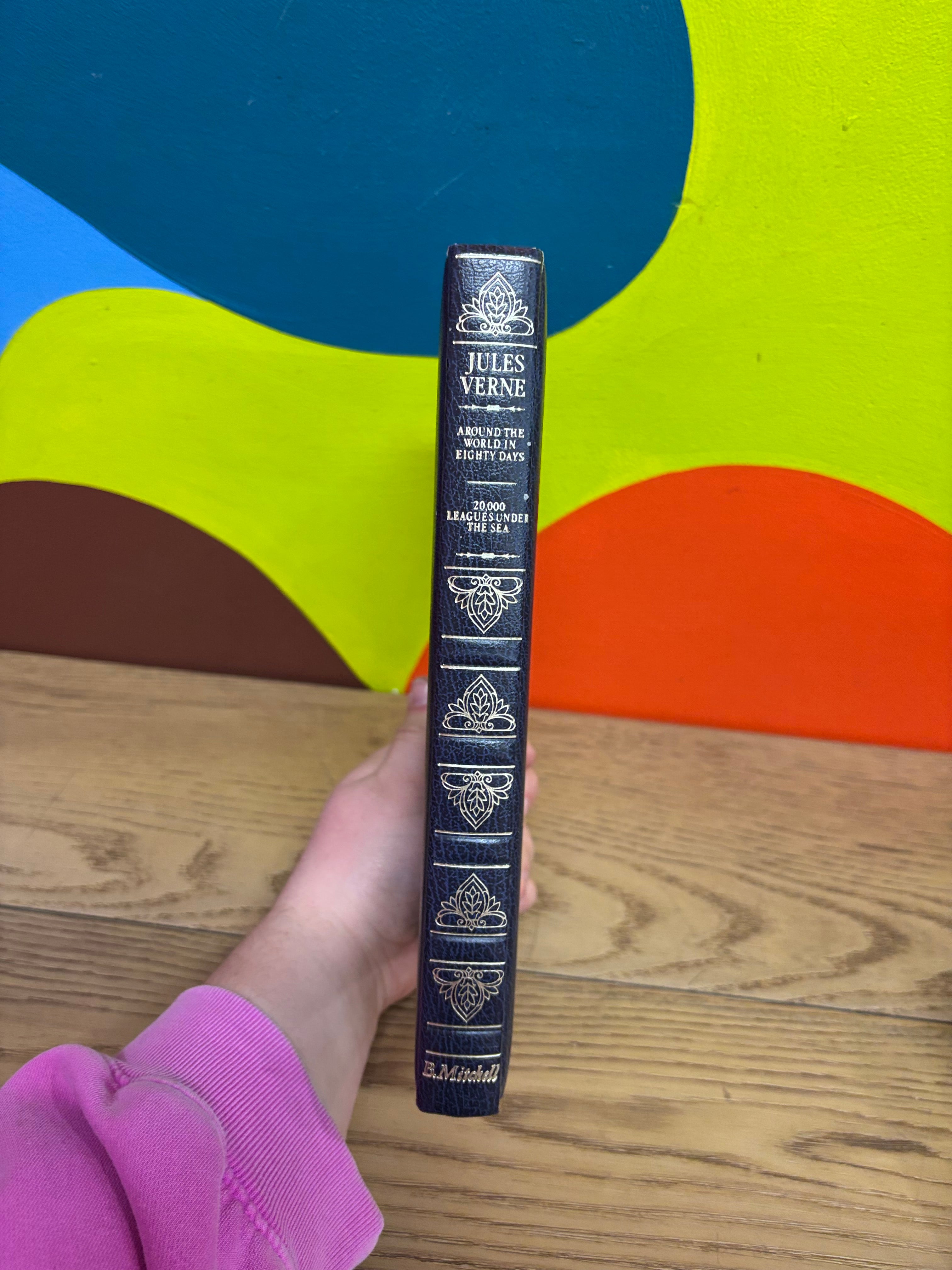 Jules Verne's Book (Around the World in Eighty Days/ 20,000 Leagues Under the Sea)