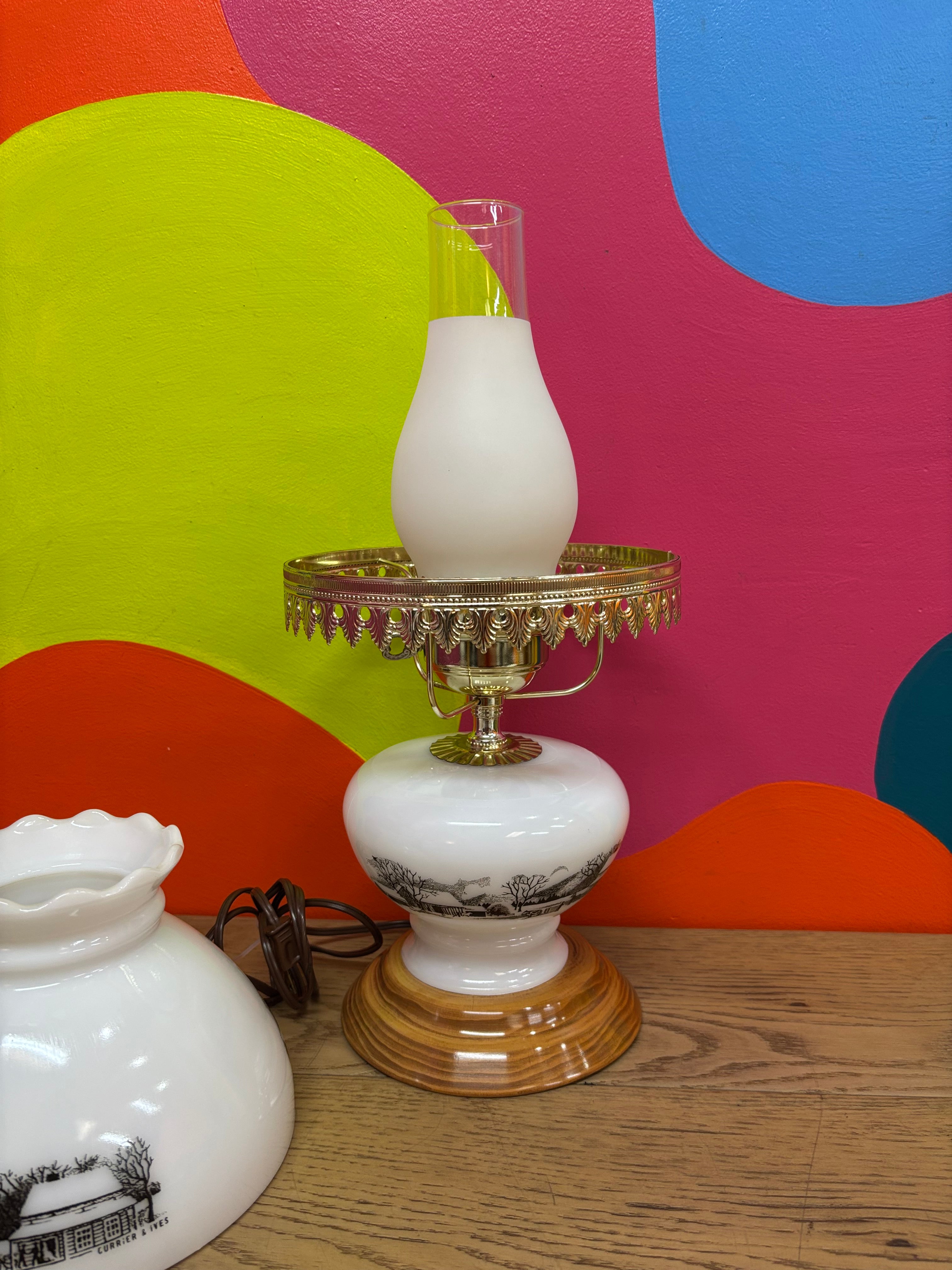 Currier and Ives Winter Farm Lamp (TESTED)
