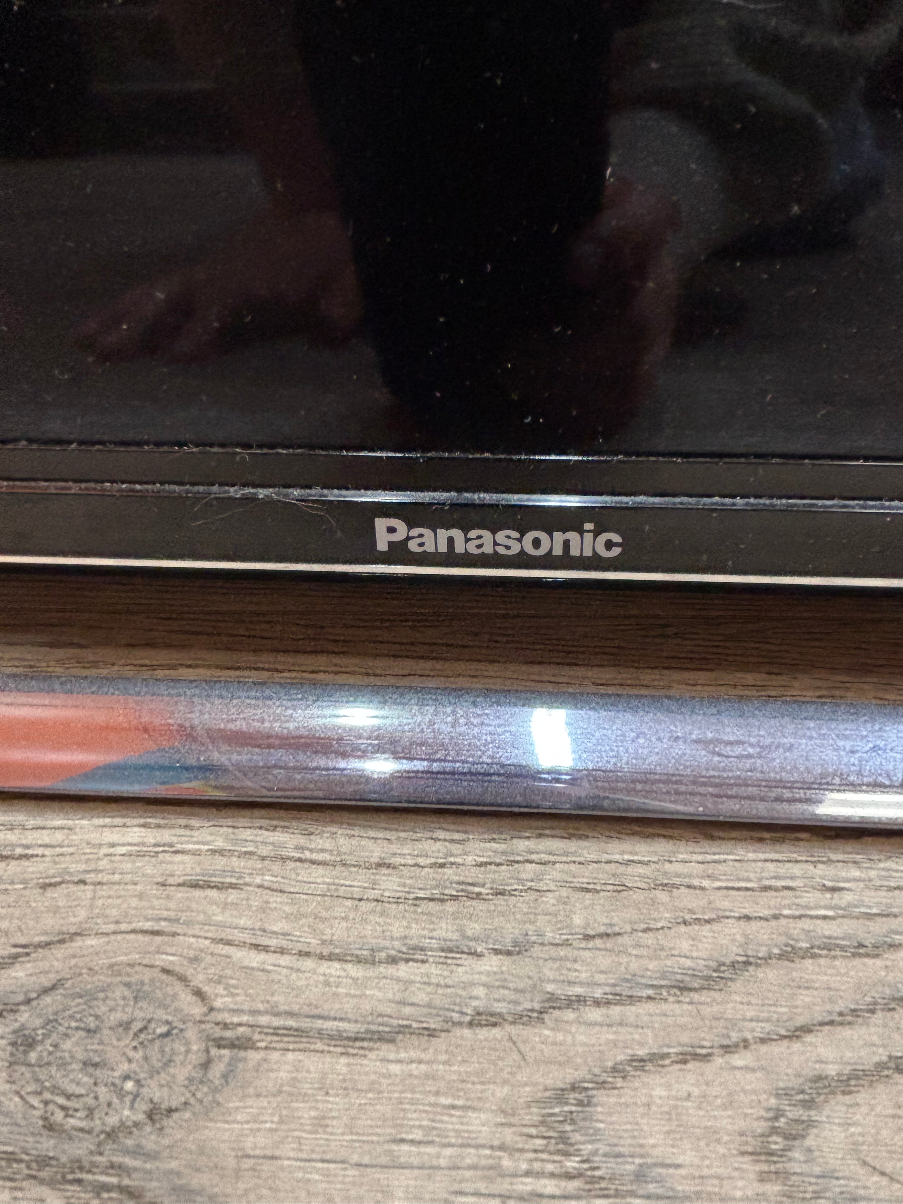 Panasonic LED LCD TV (TC-65AX800U)