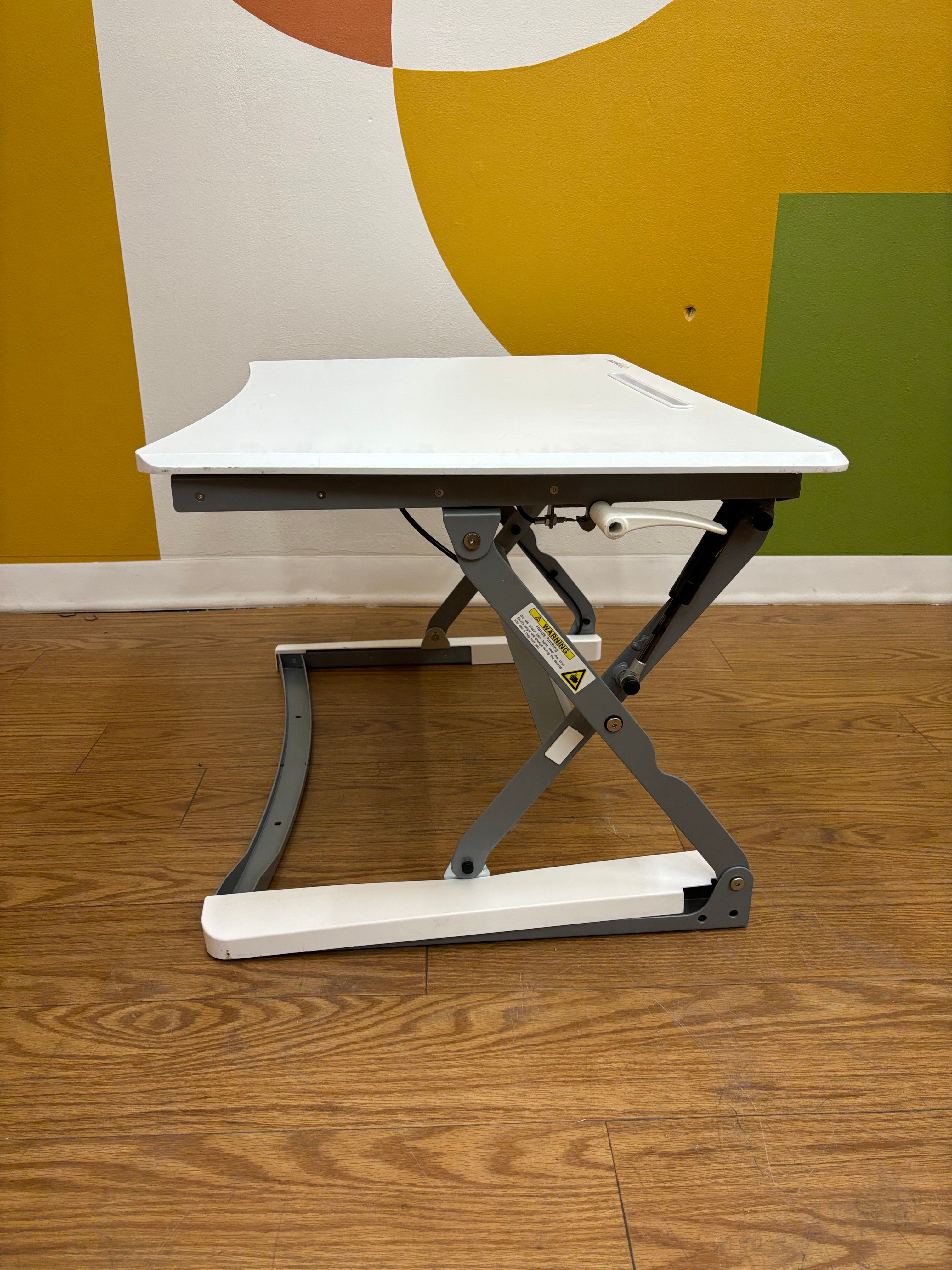 PrimeCables Sit-to-Stand Adjustable Desktop Converter