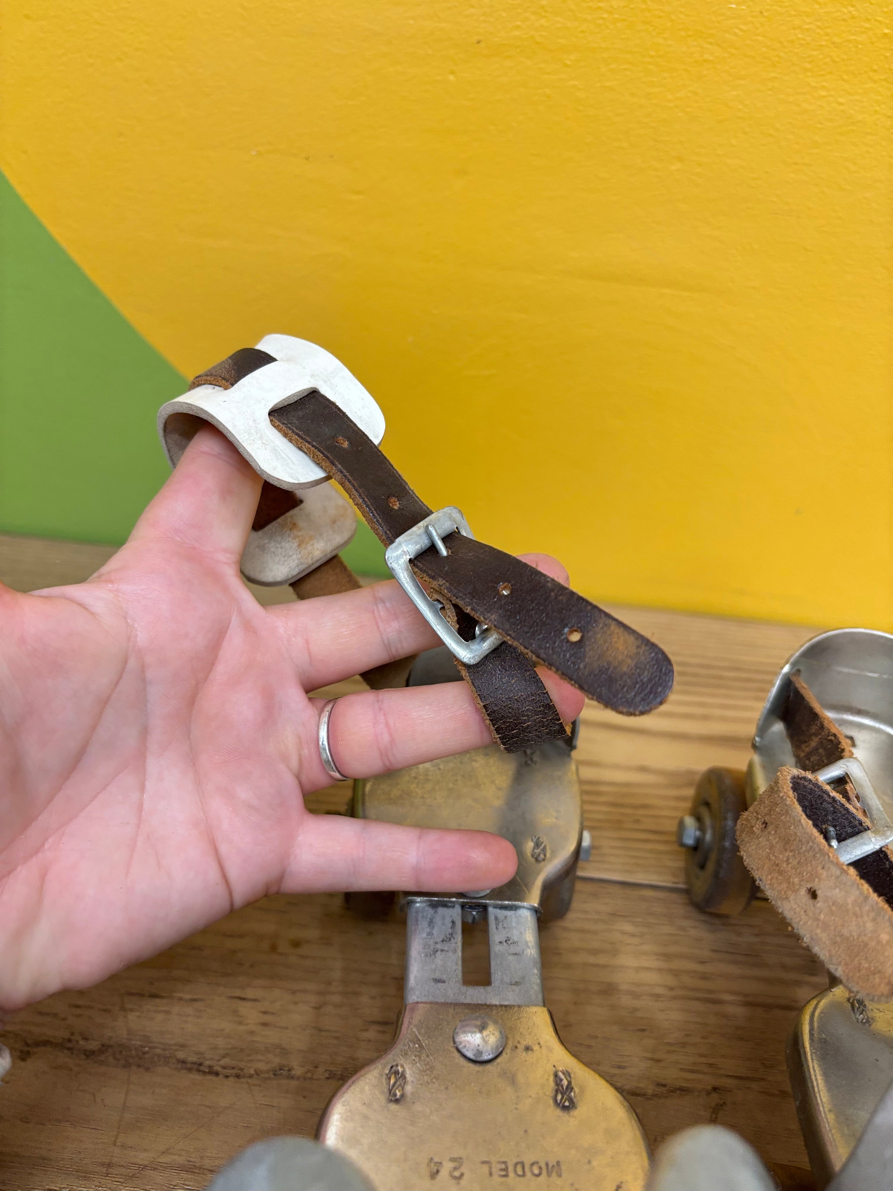 Sun-Line Adjustable Roller Skates