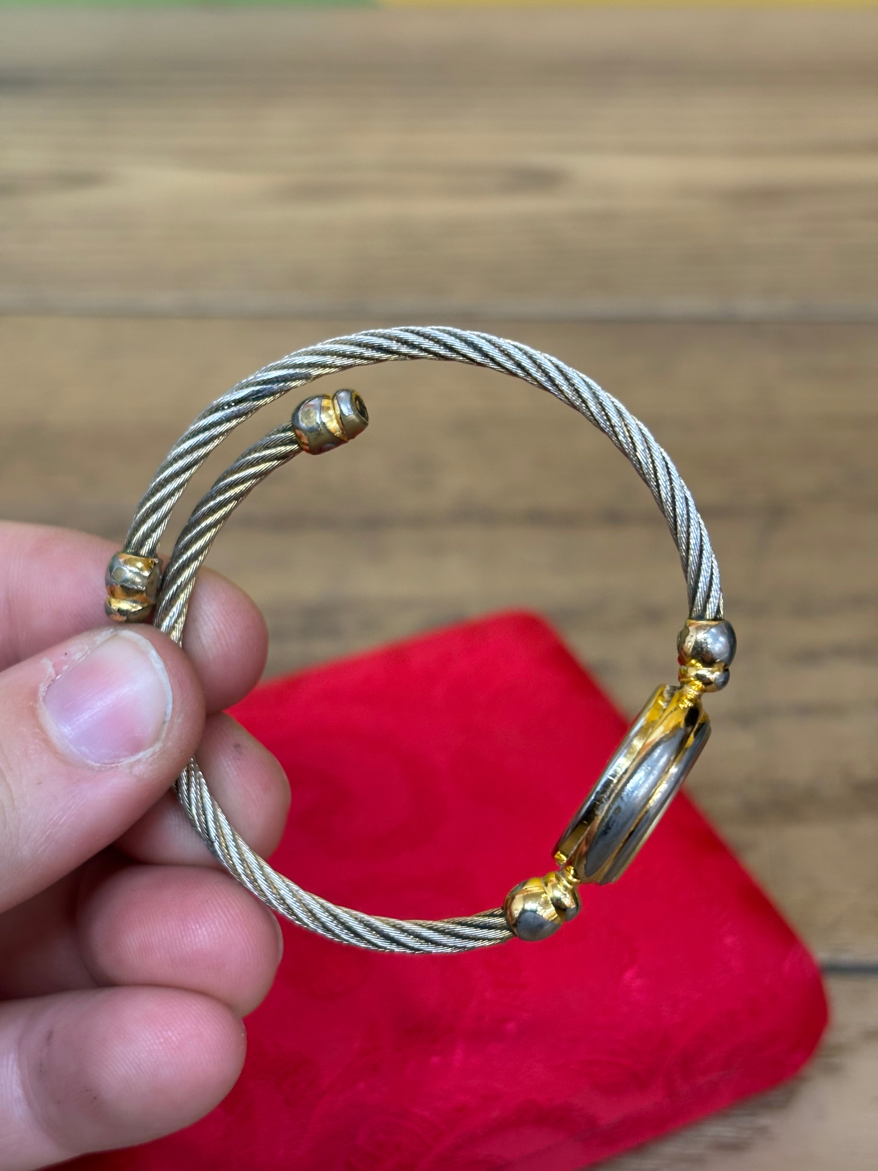 2700.2.L Bangle Watch