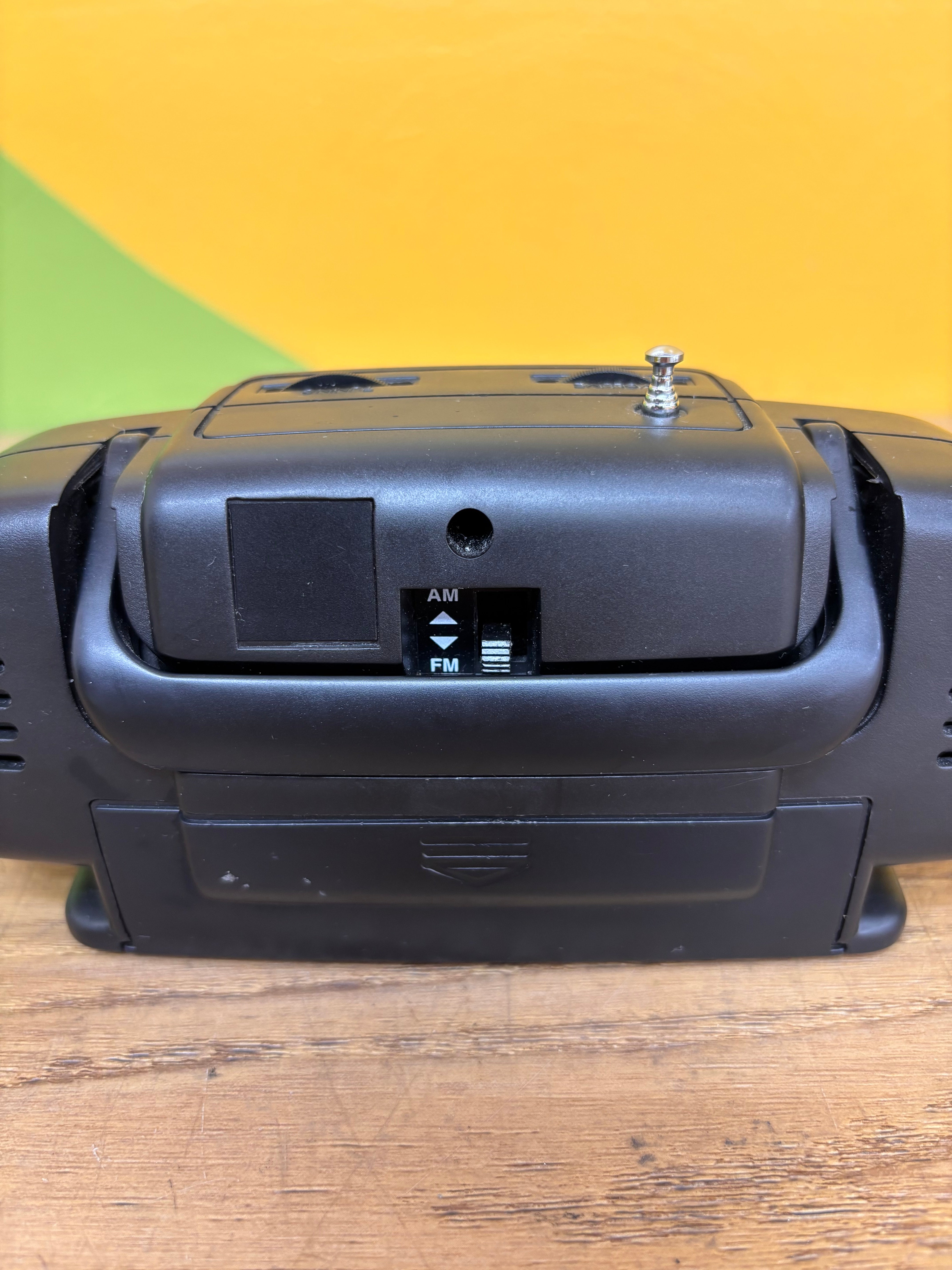 Suntone Mini Boombox Radio