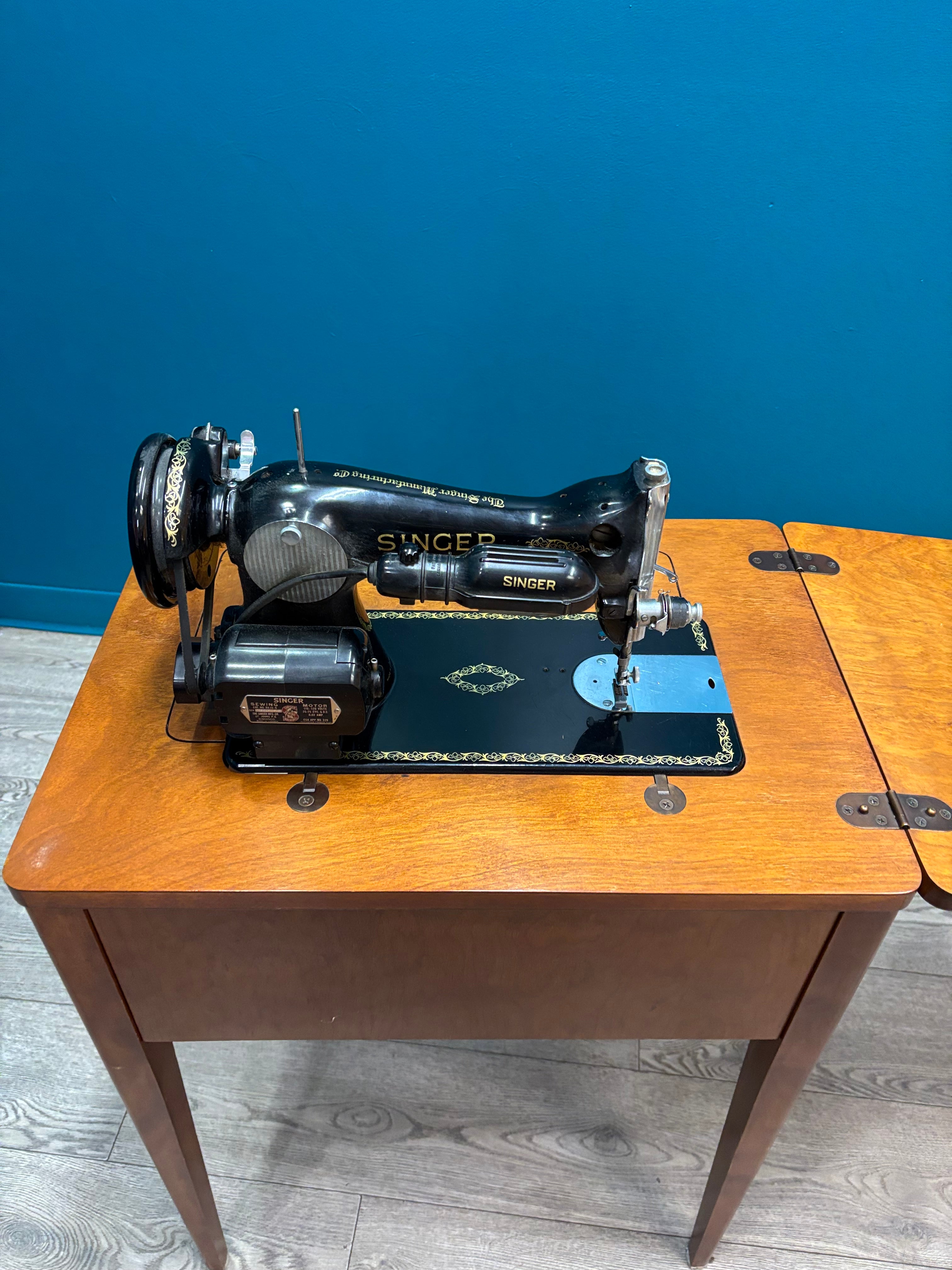 Singer Sewing Machine & Cabinet