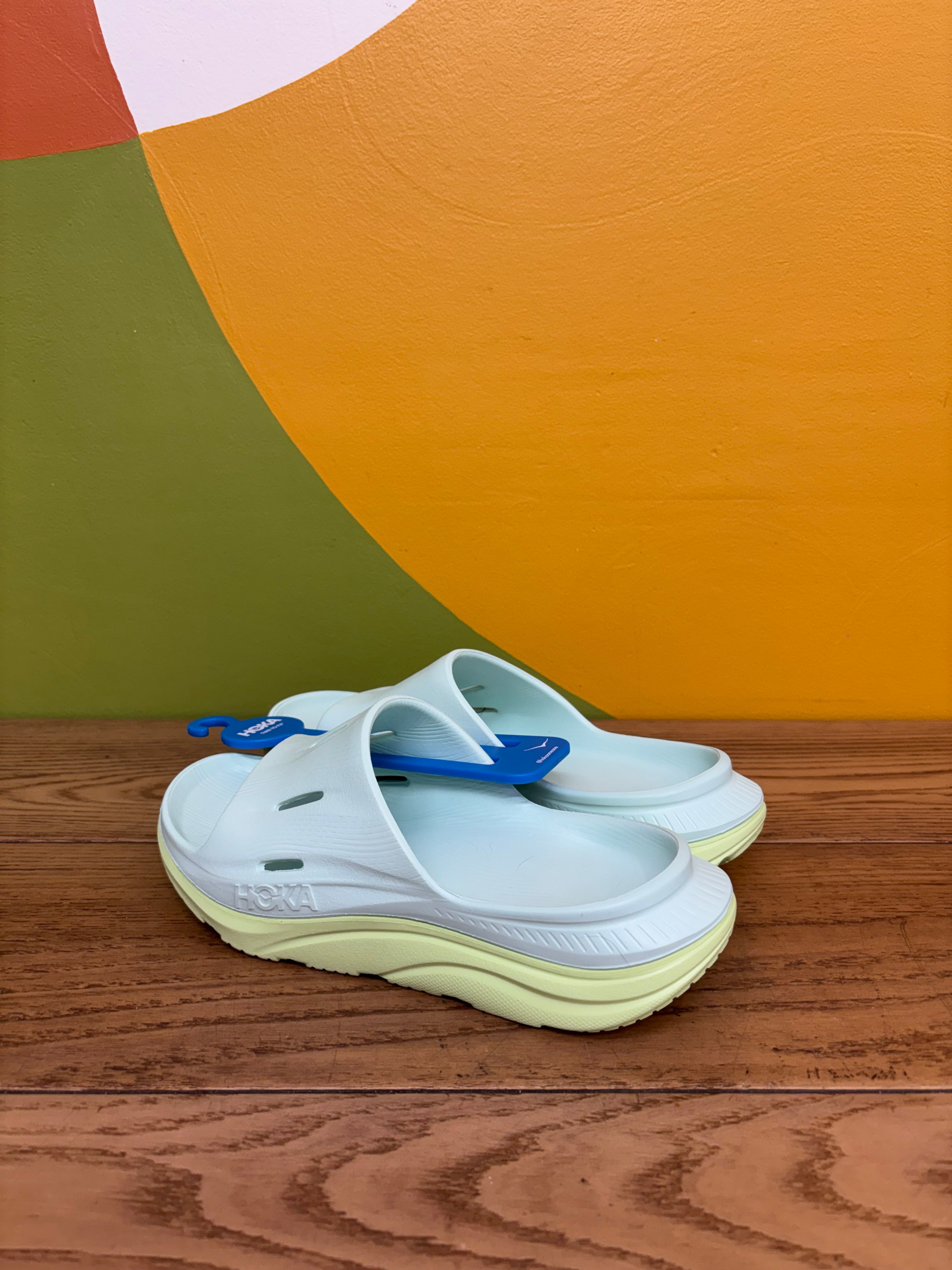 New HOKA Unisex Ora Recovery Sandal (Size 9W, 7M)