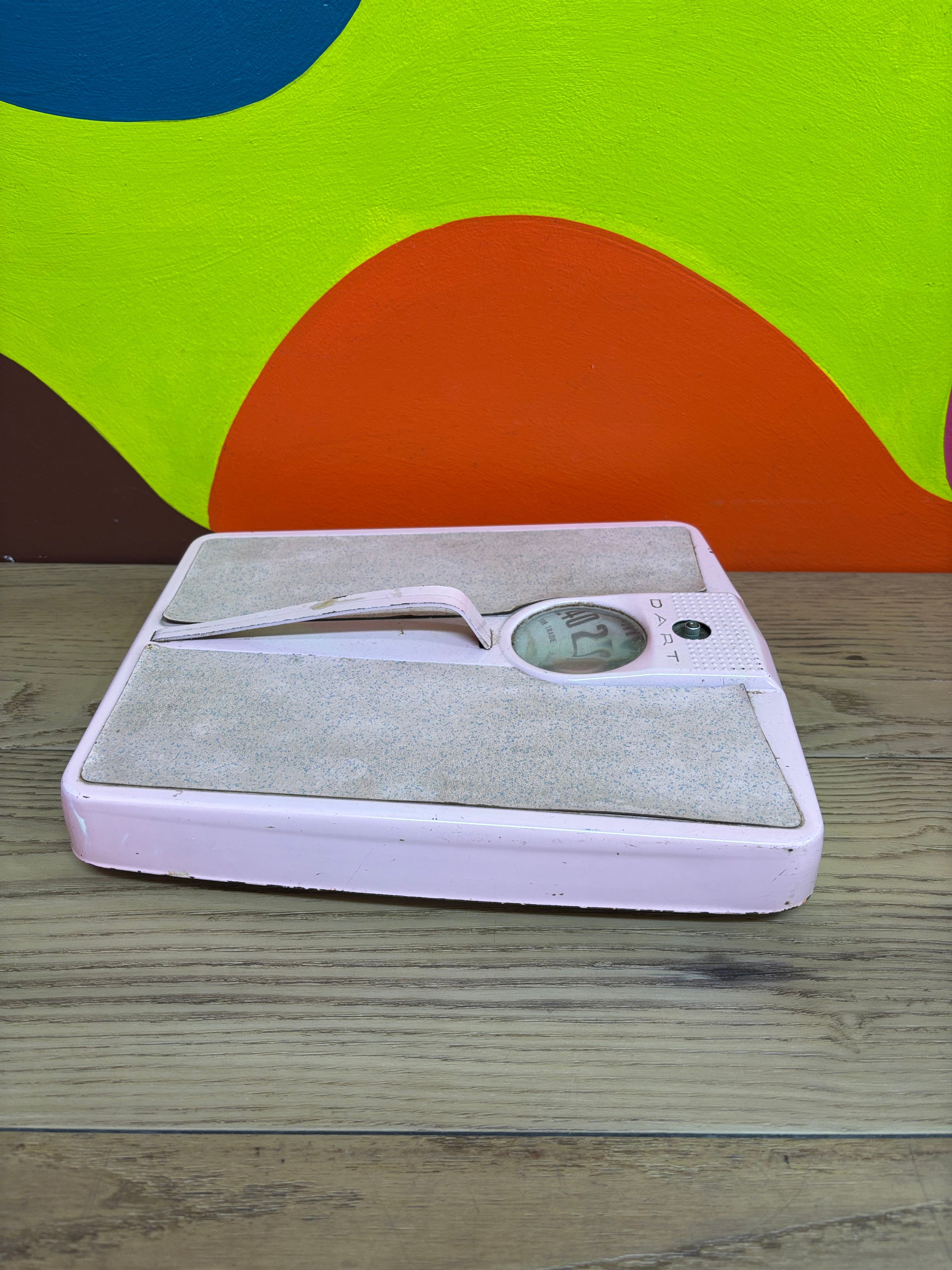 Pink Dart Bathroom Scale