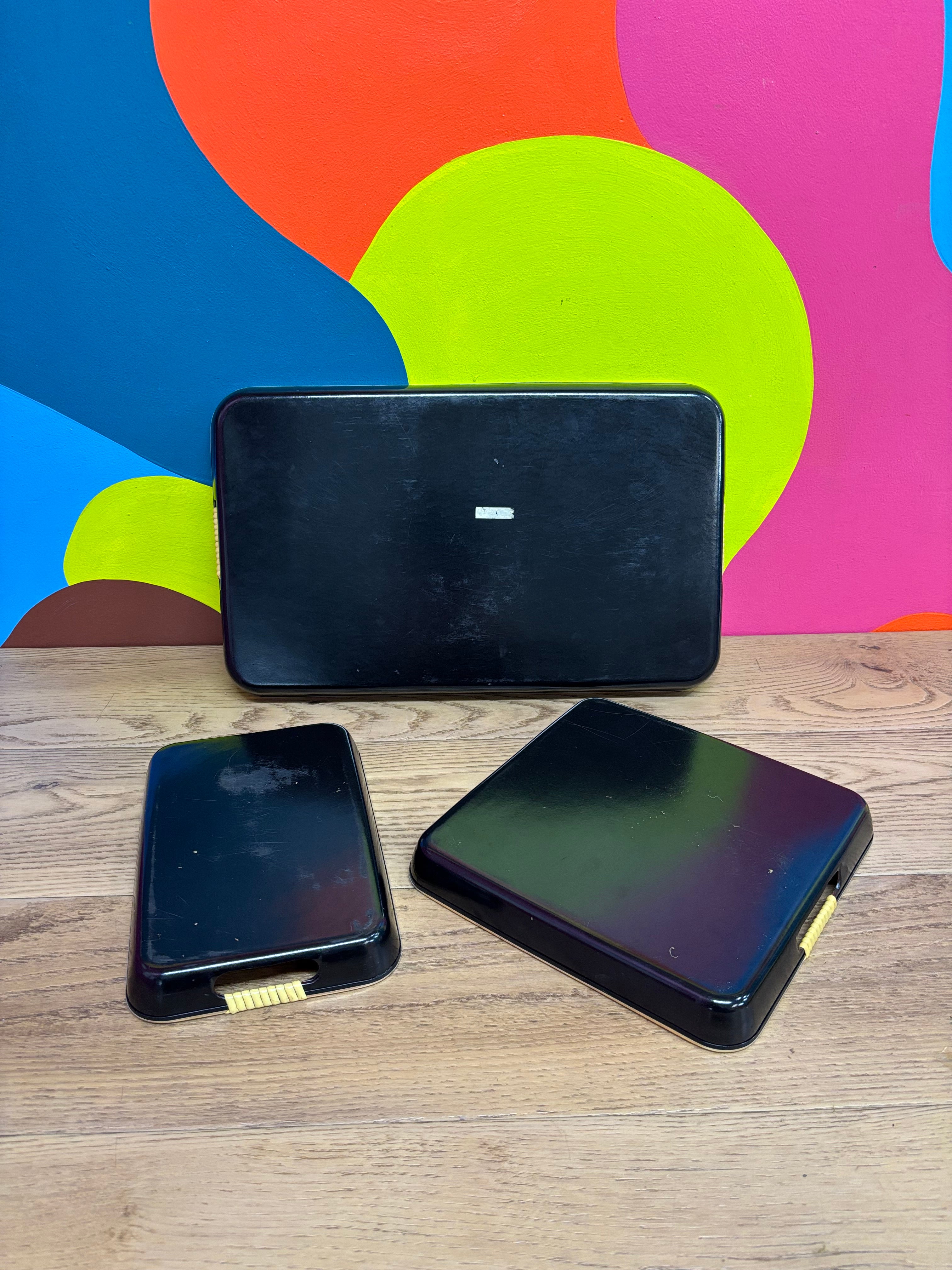 3 Piece Pelican Lacquer Nesting Tray Set