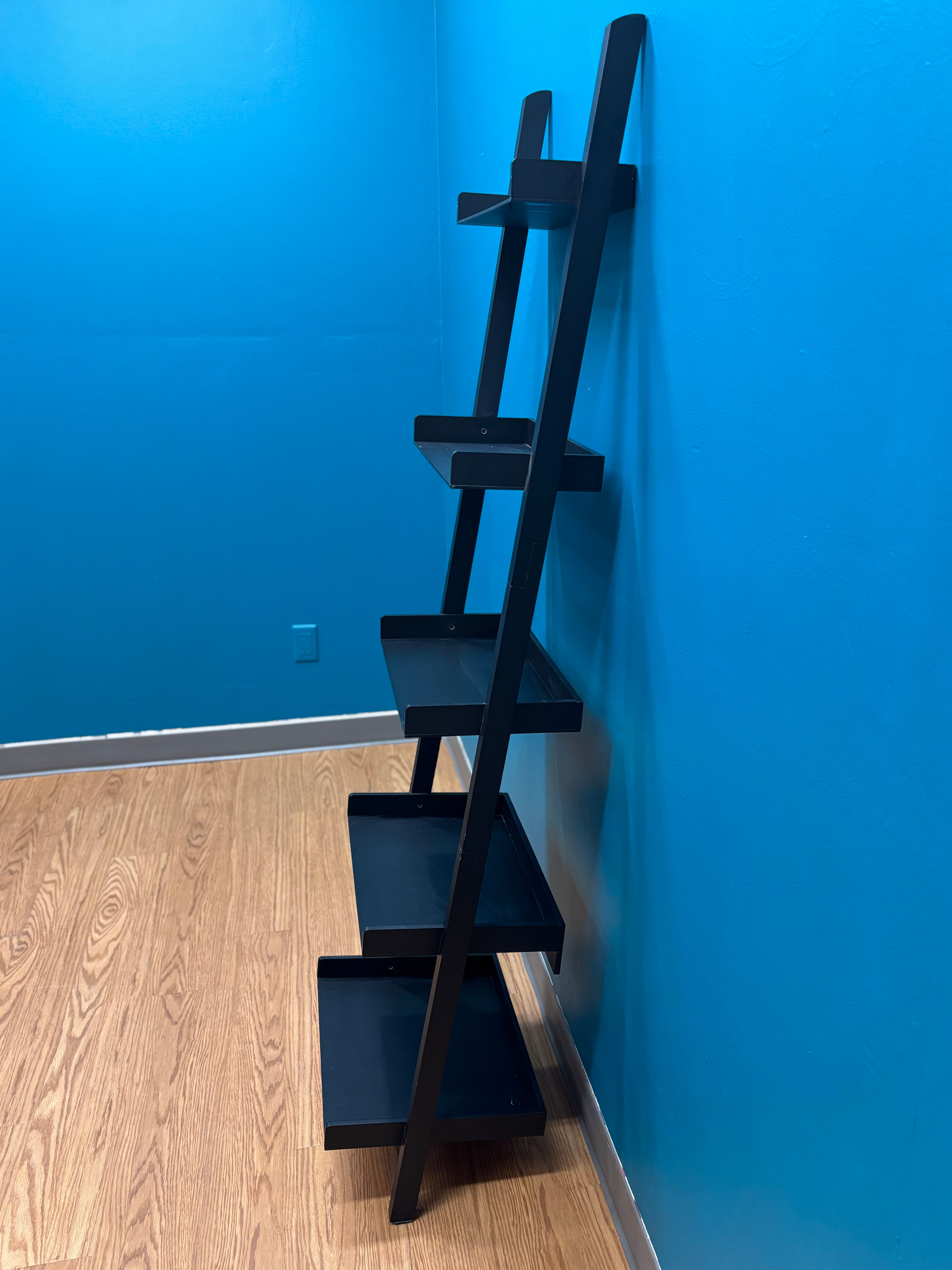 5-Tier Leaning Shelf