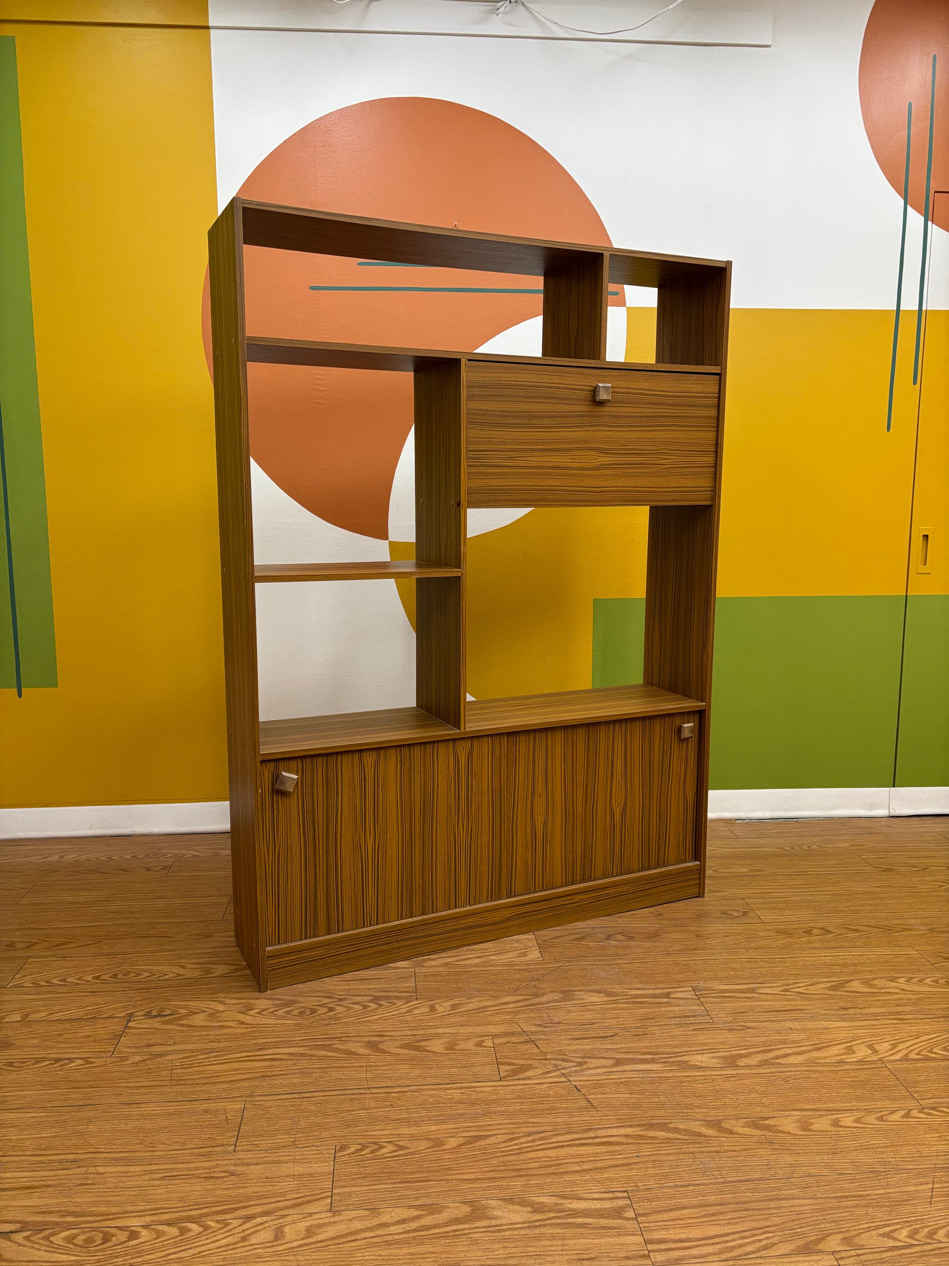 Shelving Unit