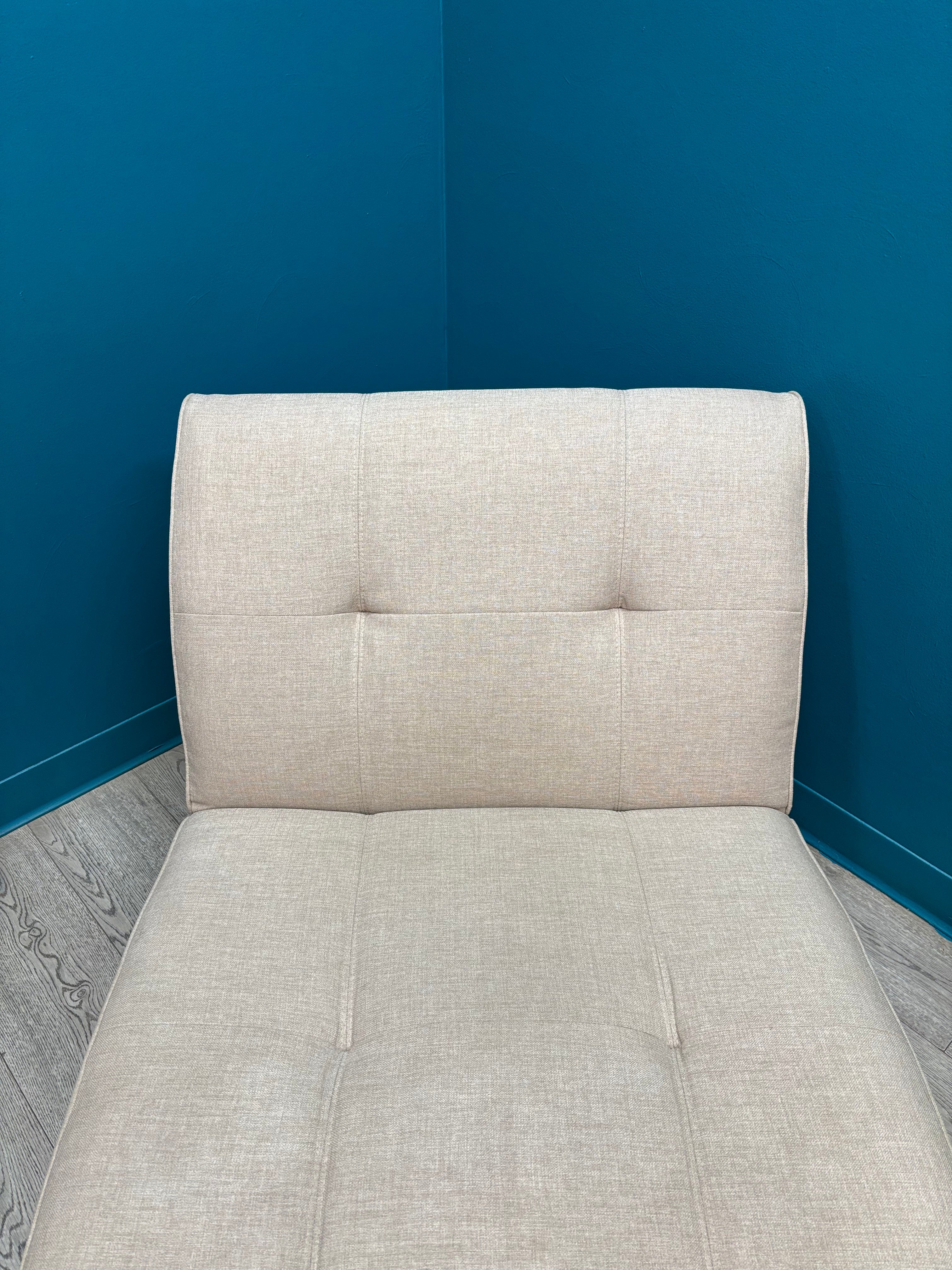 Grey Lounge Chaise (EQ3)