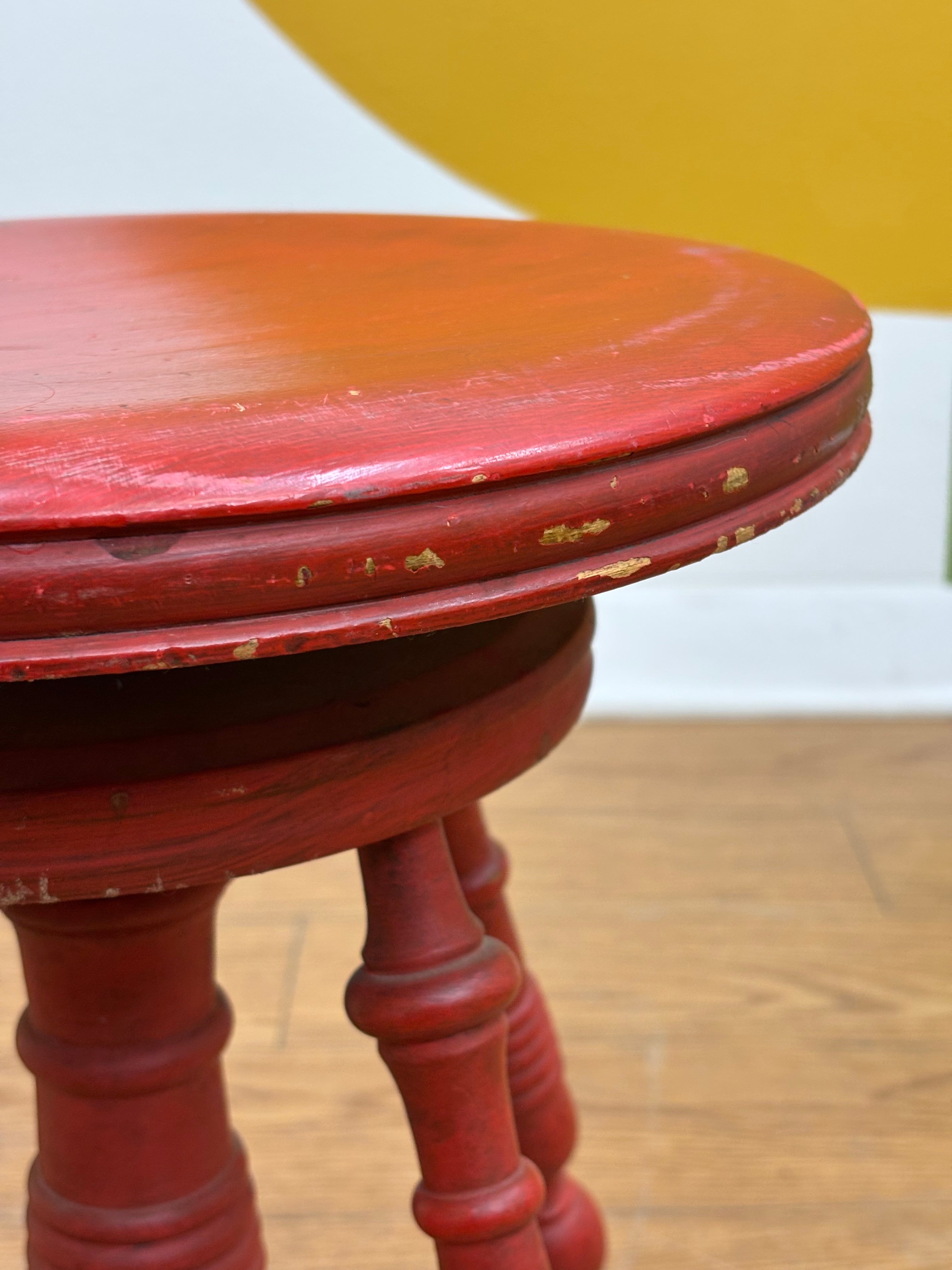 Red Claw Swivel Piano Stool