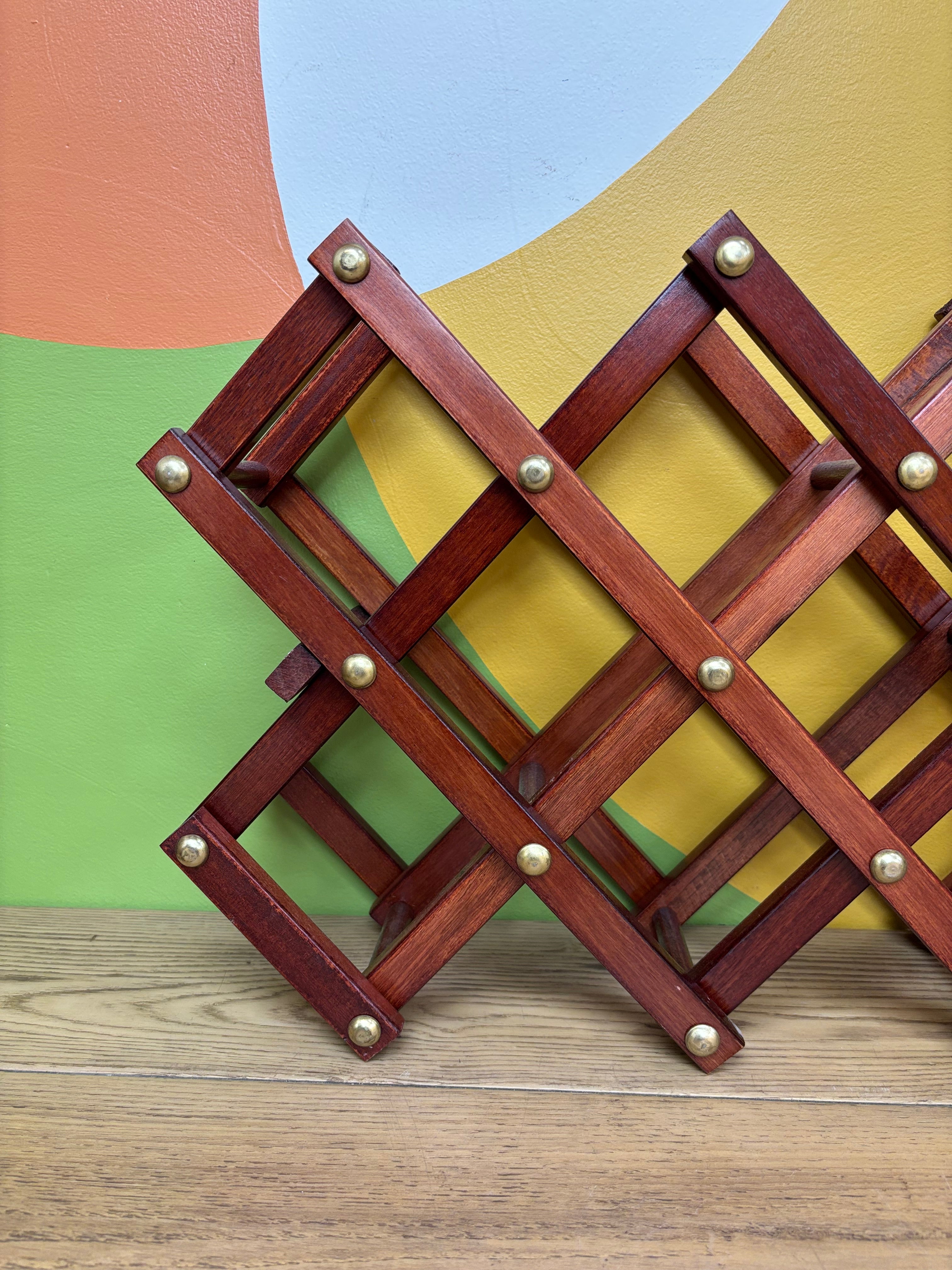 Accordion Style Wine Rack