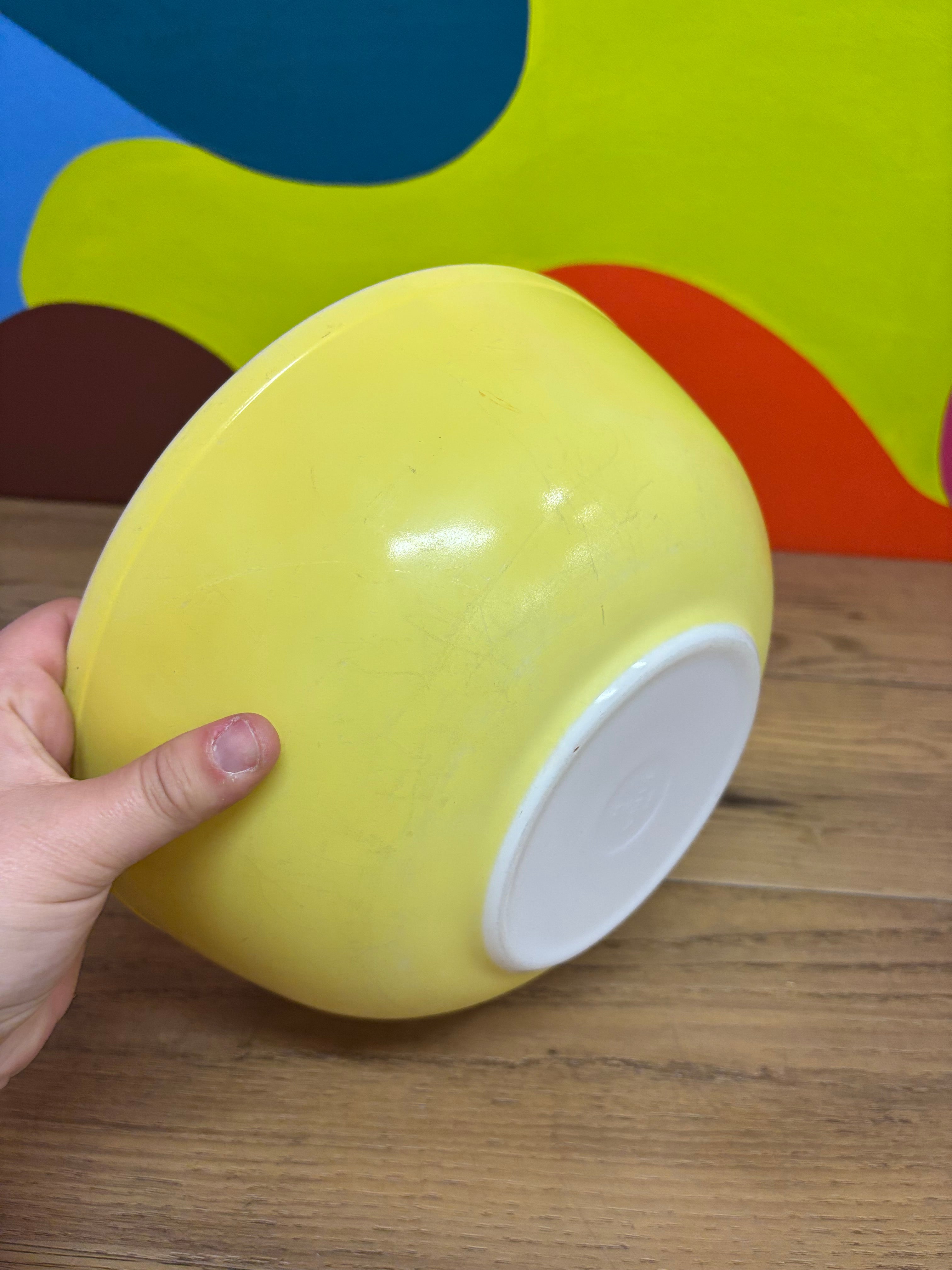 Yellow Pyrex Mixing bowl #404