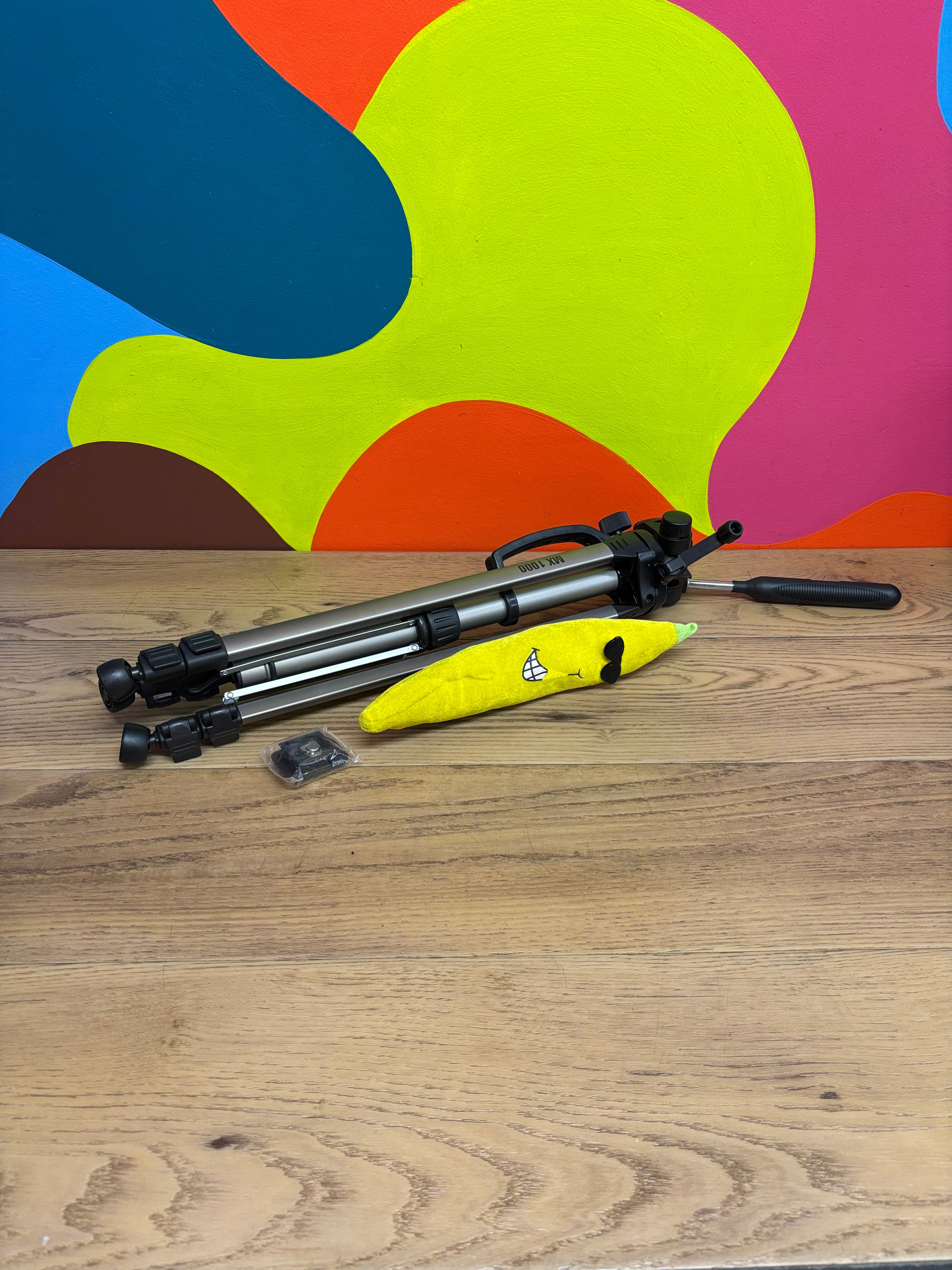 Lightweight Tripod (MX 1000)