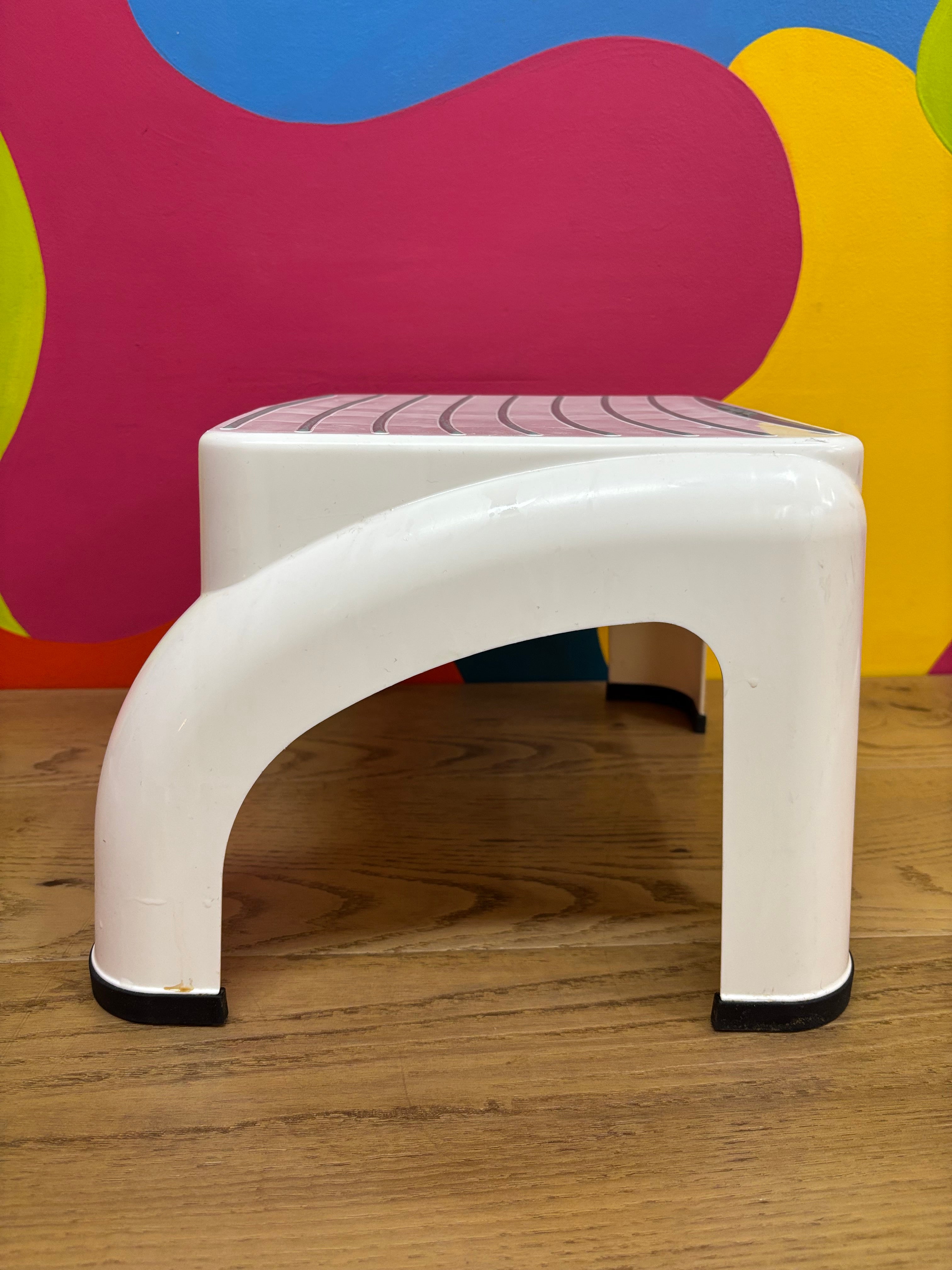 Mistral Ultra Safe 1 Step Plastic Stool