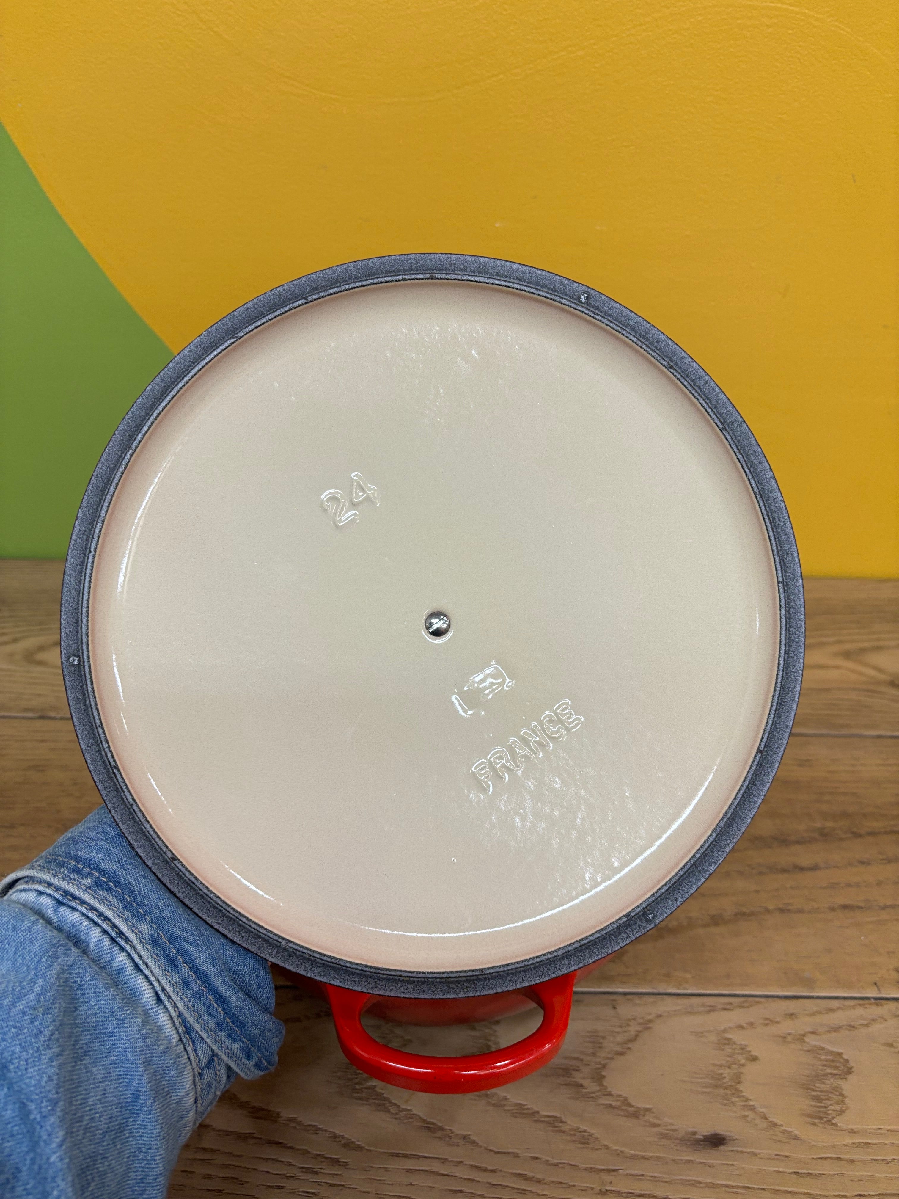 Le Creuset Cerise Dutch Oven - 3.1L