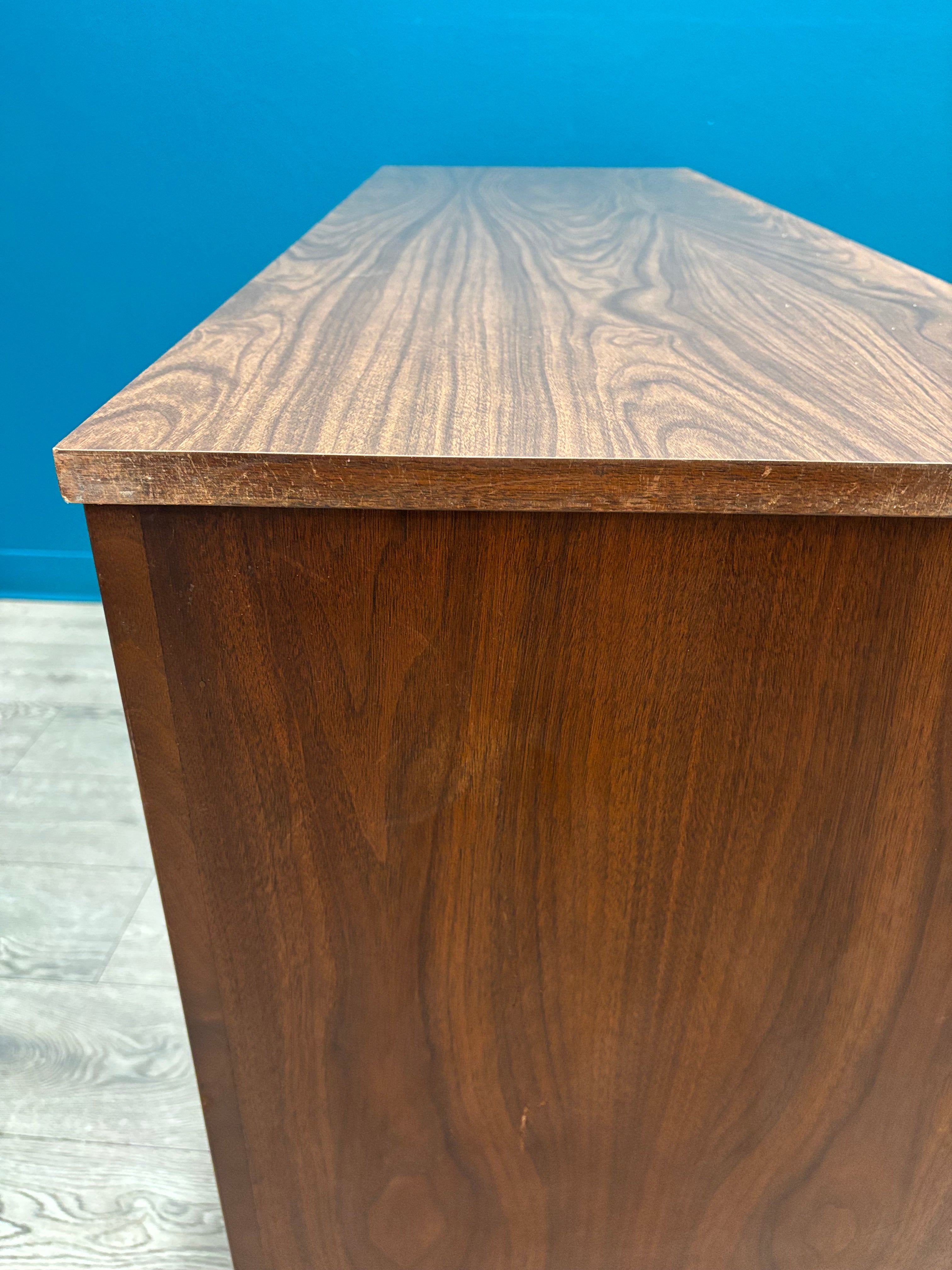 Wood 6 Drawer Dresser