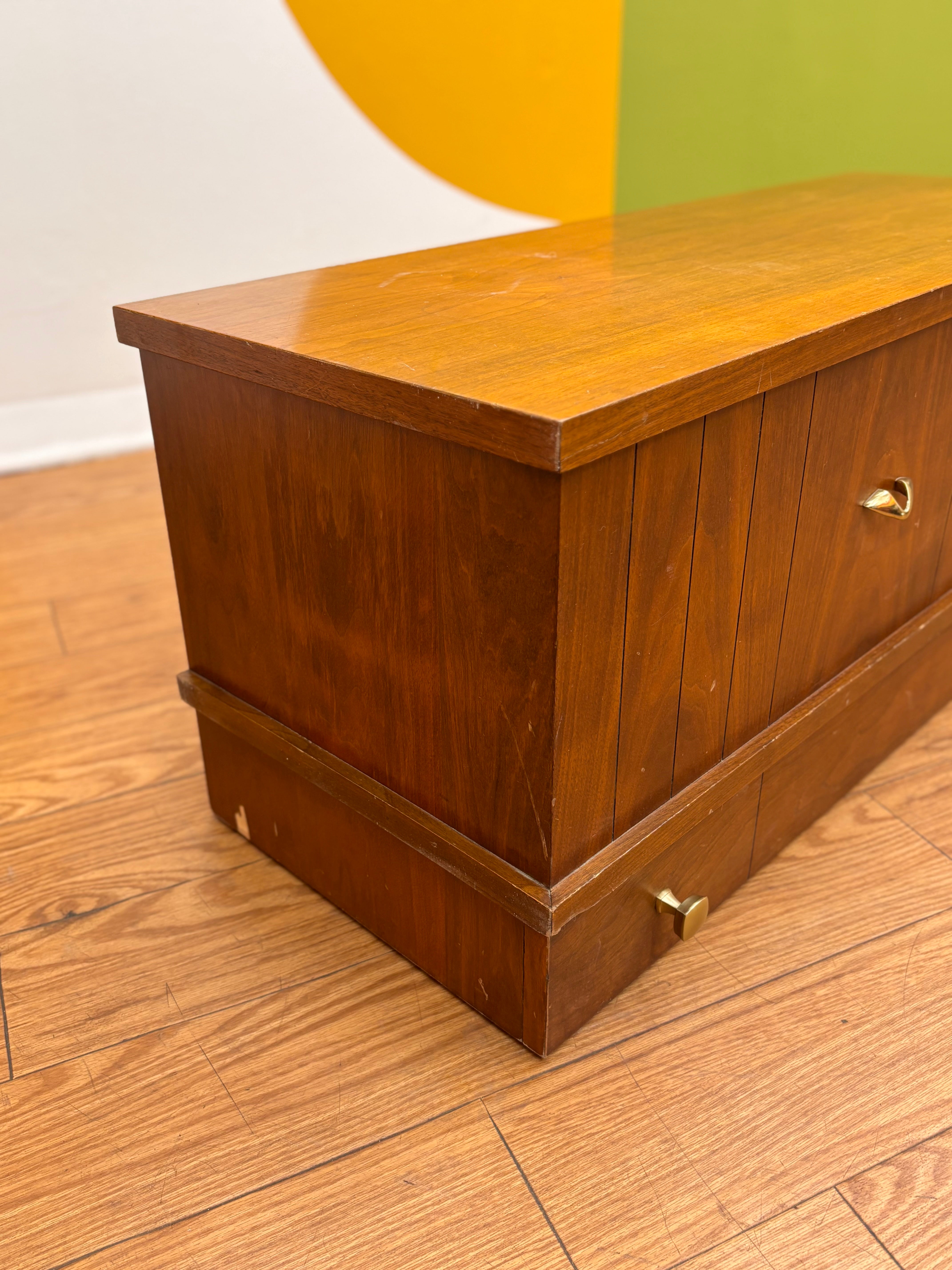 Lane Wood Chest
