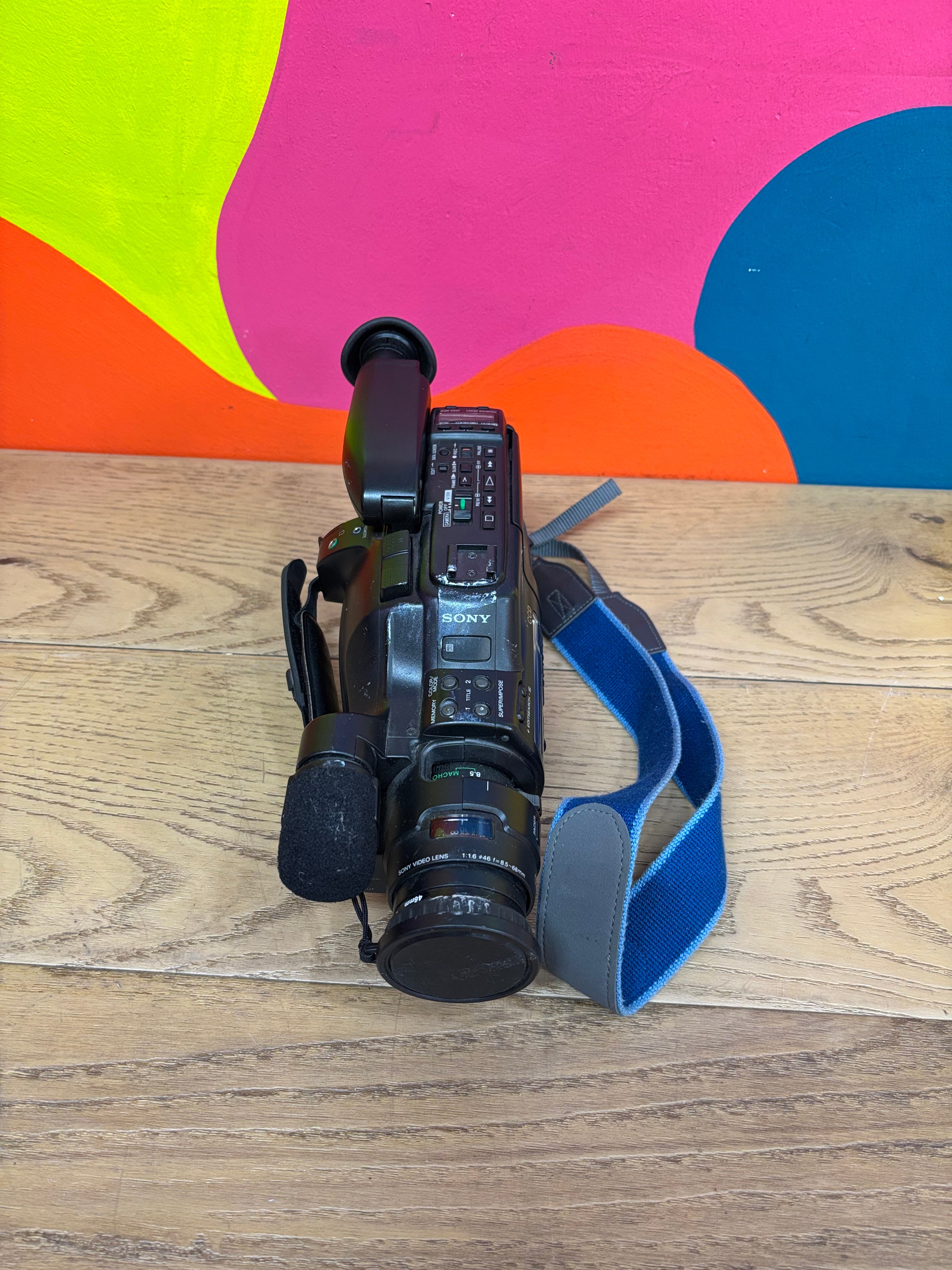Sony Handycam Video 8 Camcorder (CCD-F77)