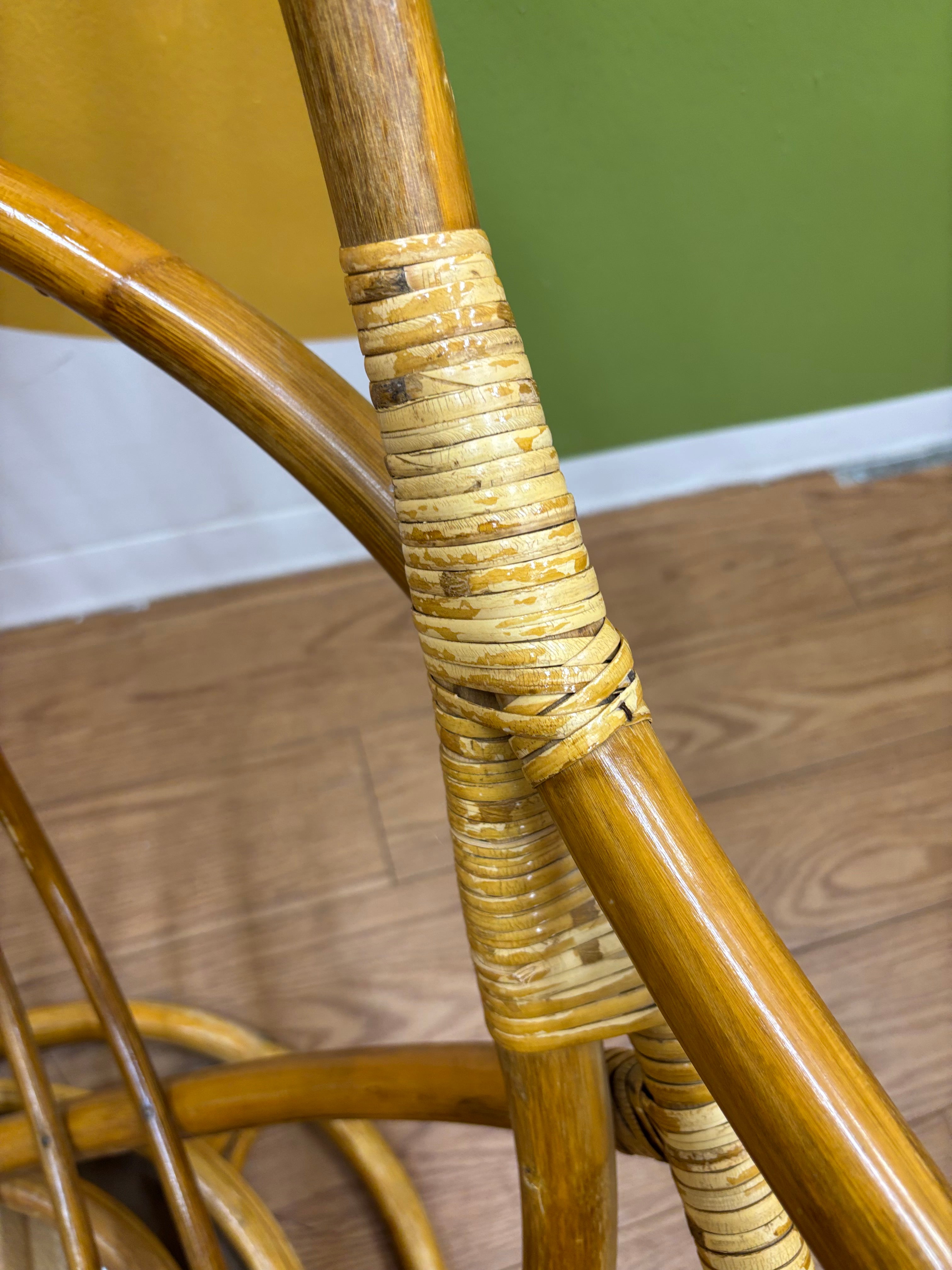 Egg Swivel Chair Frame