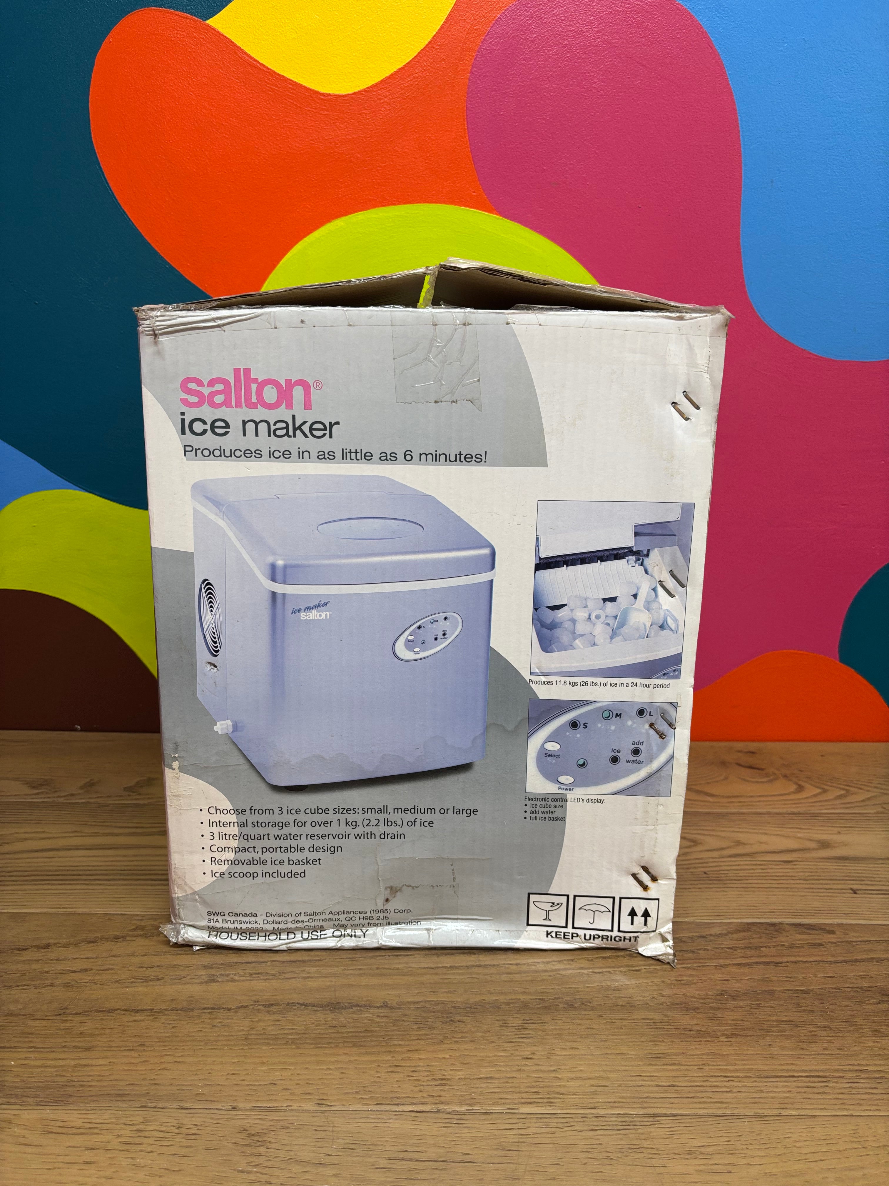 Salton Ice Maker