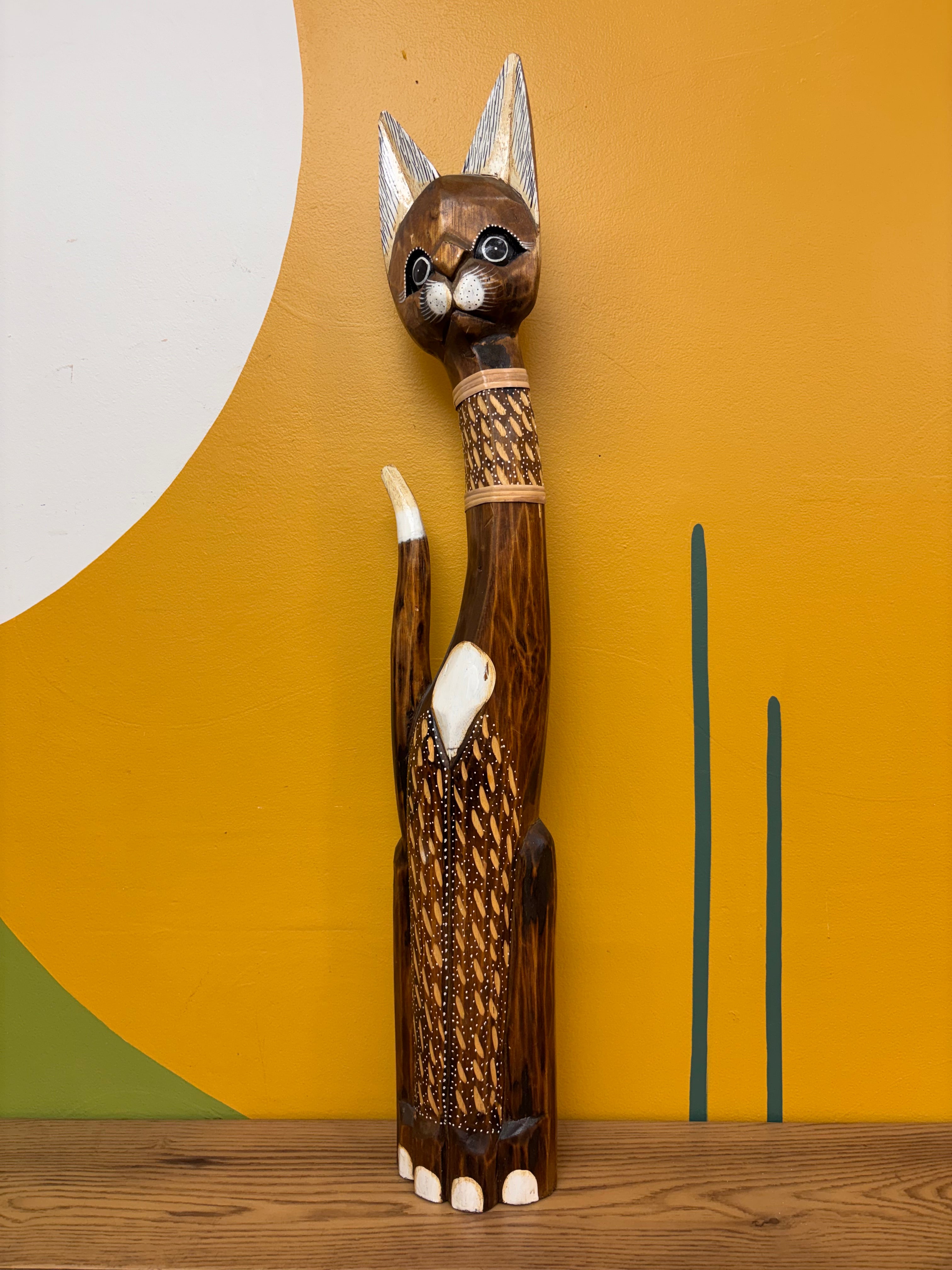 Wood Cat Figurine Family