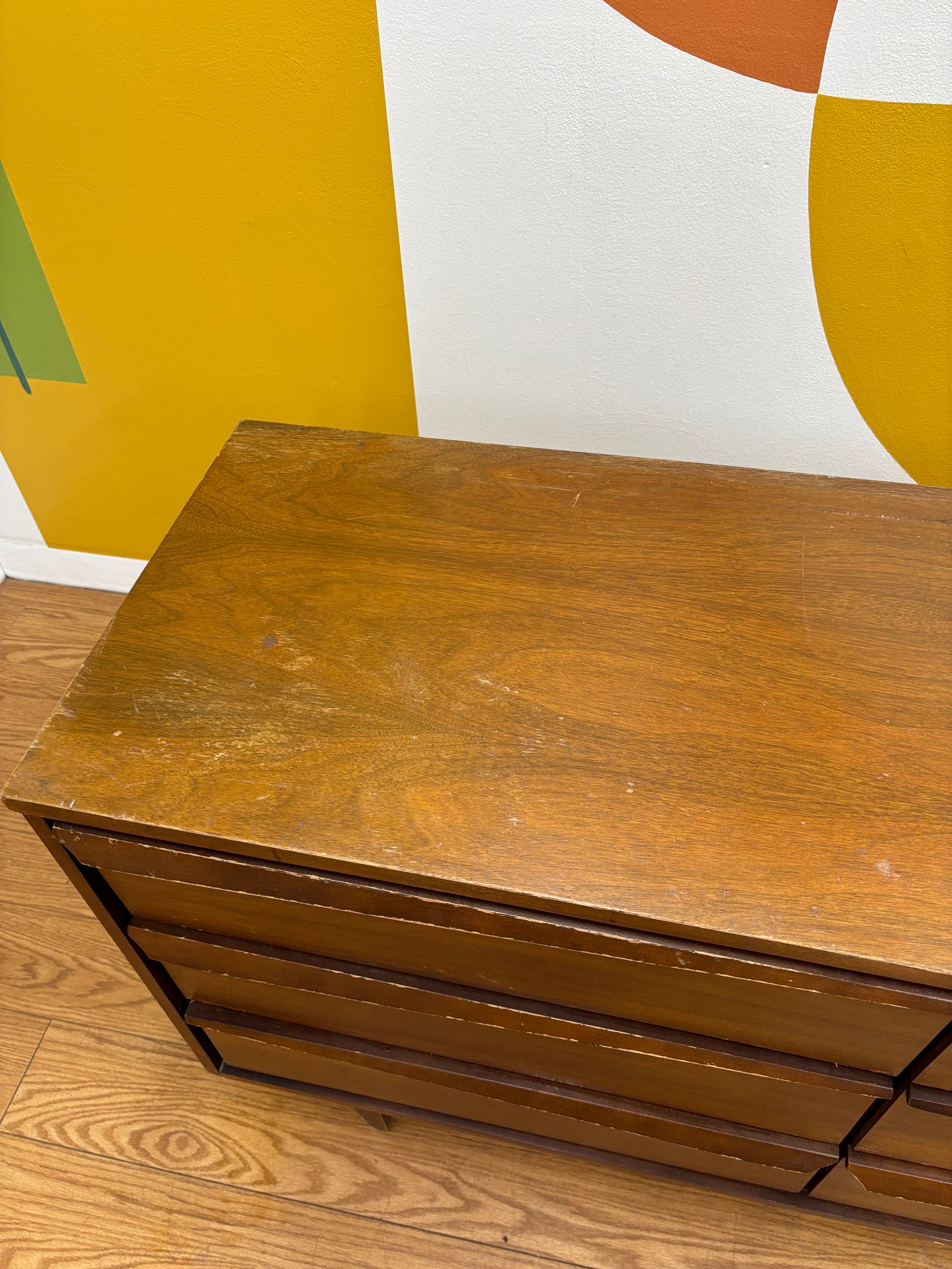 6 Drawer Dresser