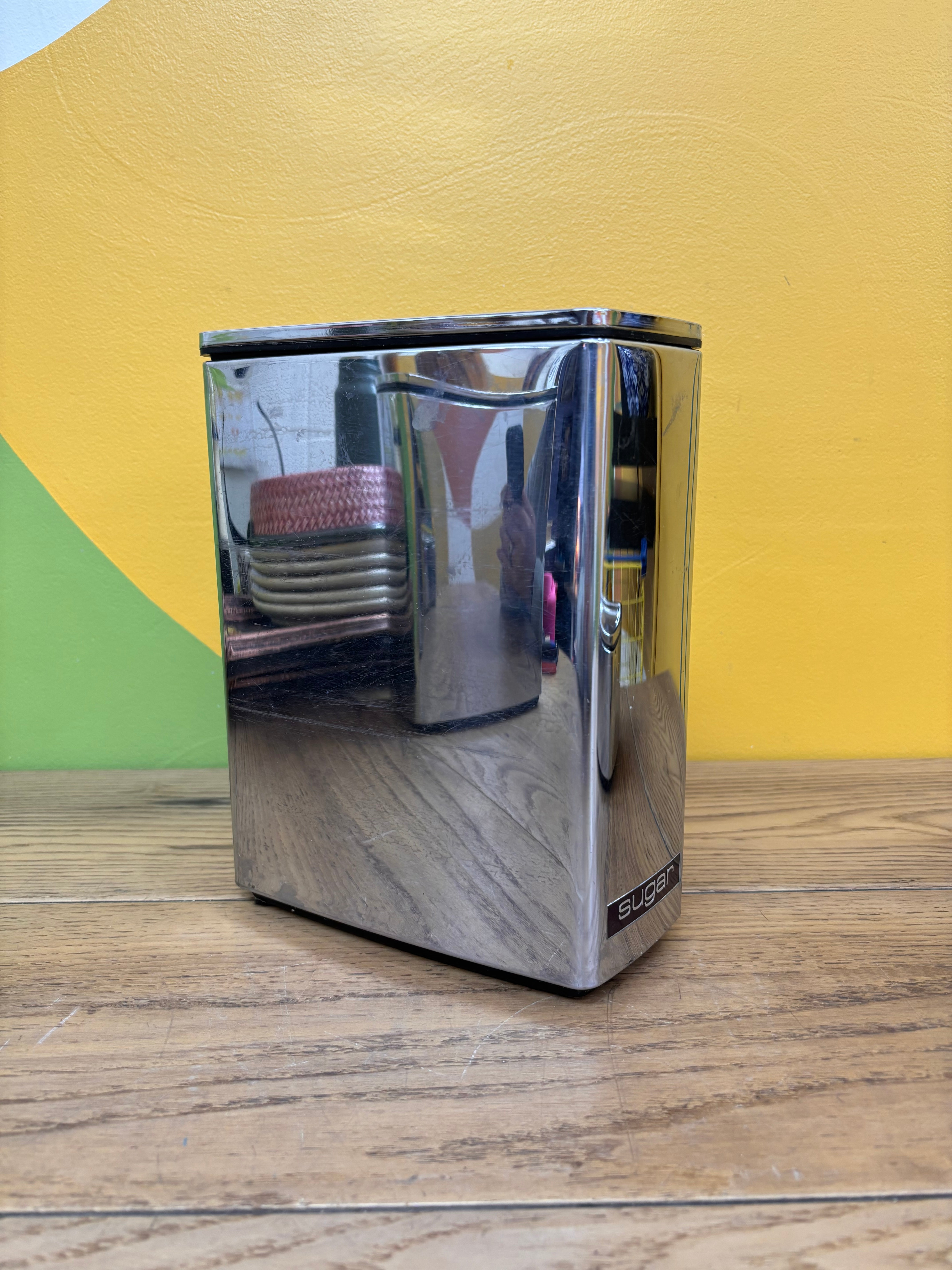 Lincoln Beautyware Chrome Canister Set