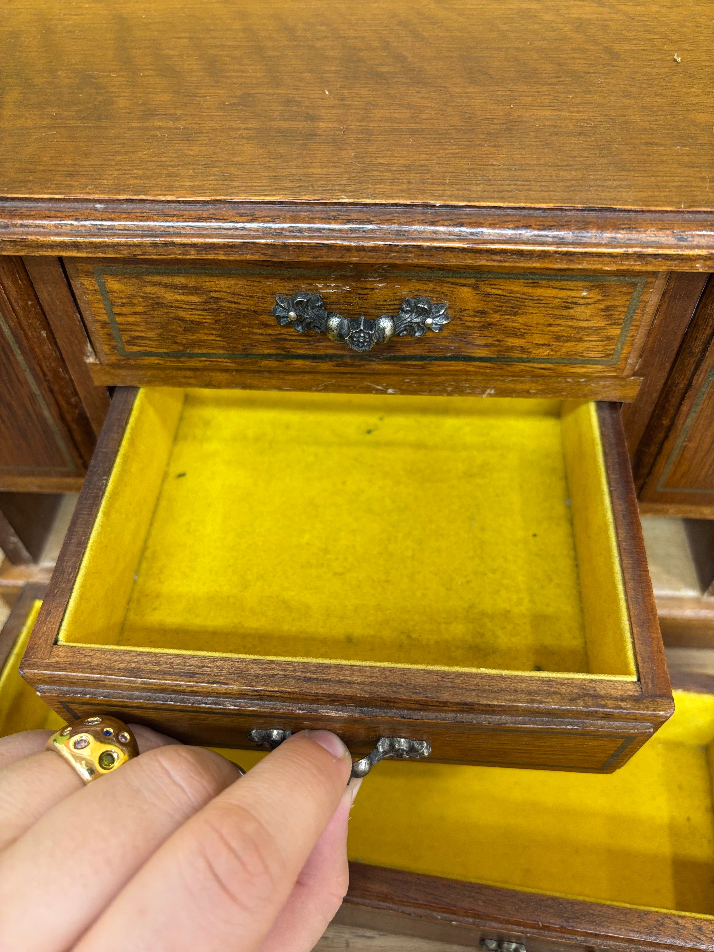 Wood Musical Jewlery Box