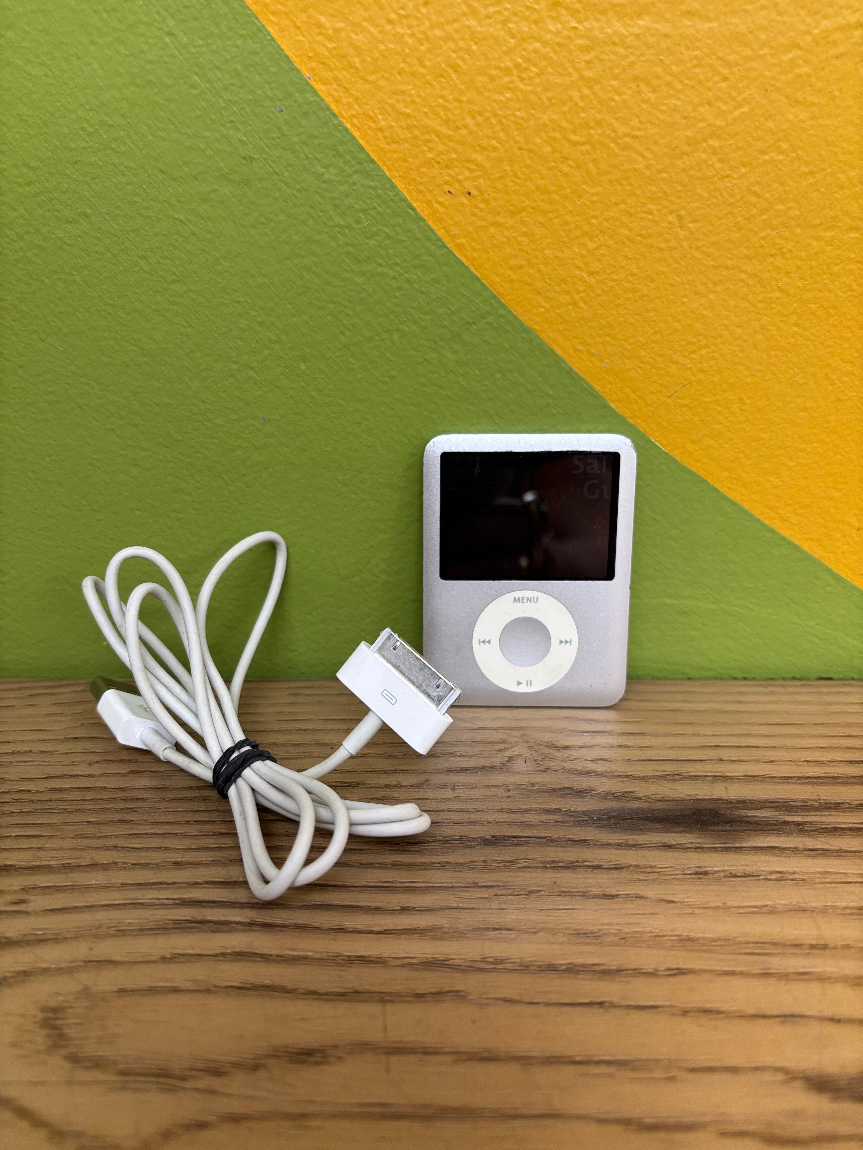 Apple iPod Nano 3rd Gen