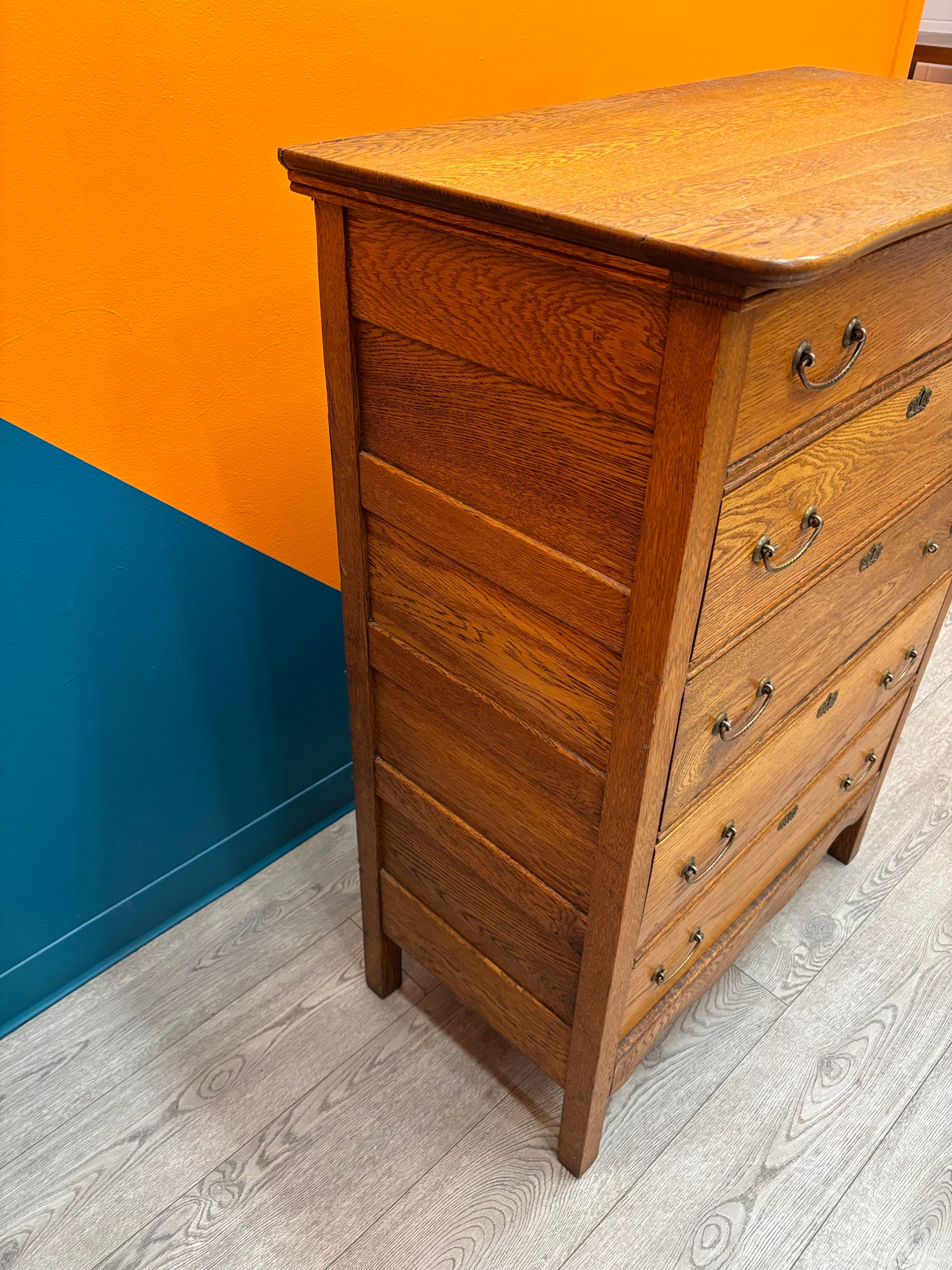Wood 5 Drawer Dresser
