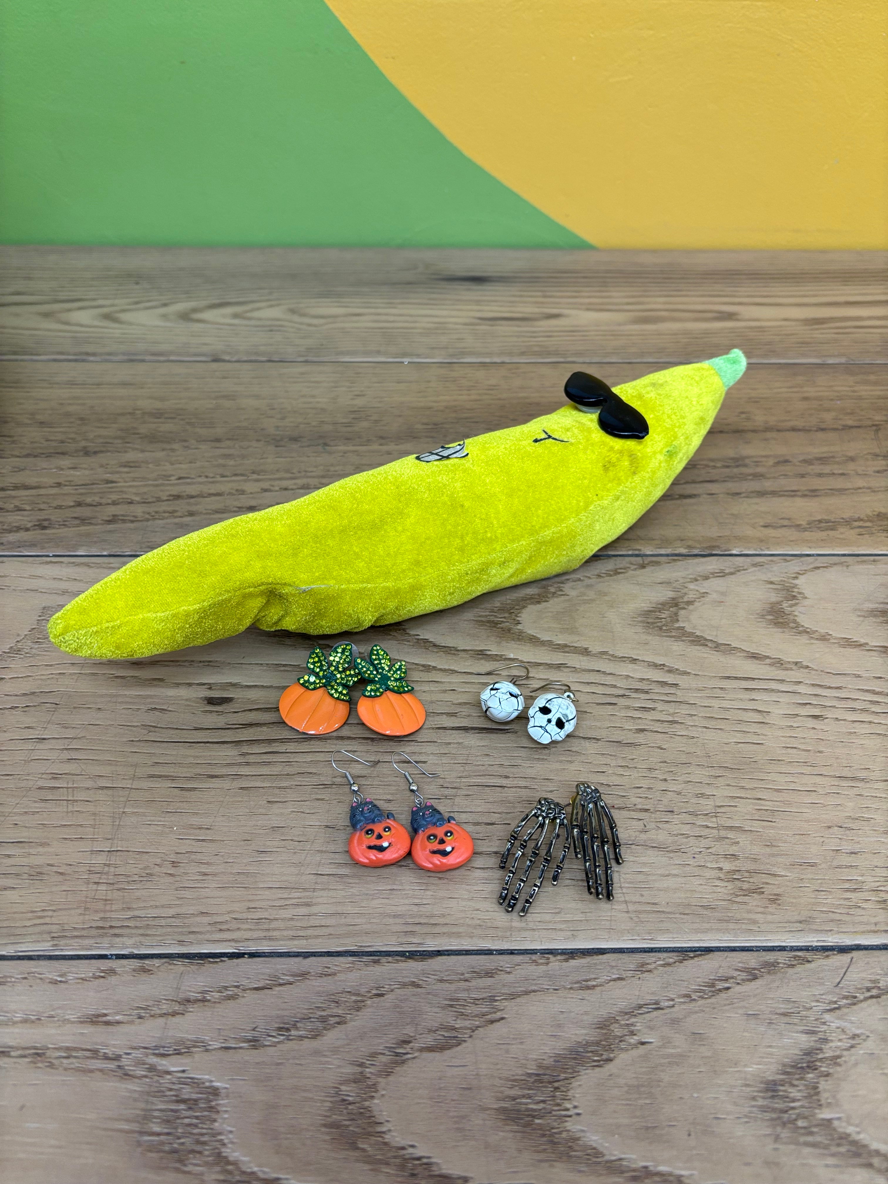 (4) Pairs of Halloween Earrings