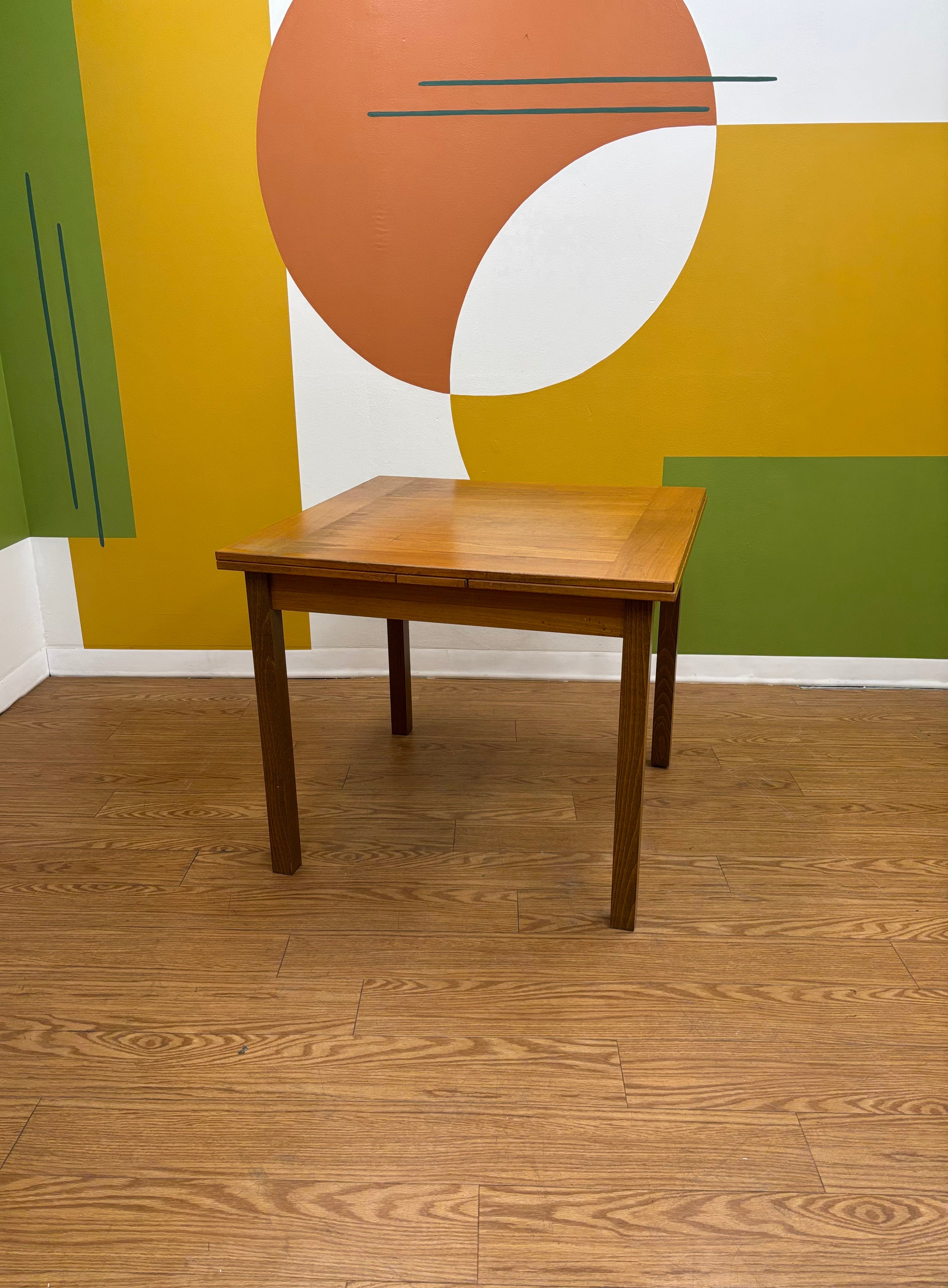 Square Dining Table (Made in Denmark)