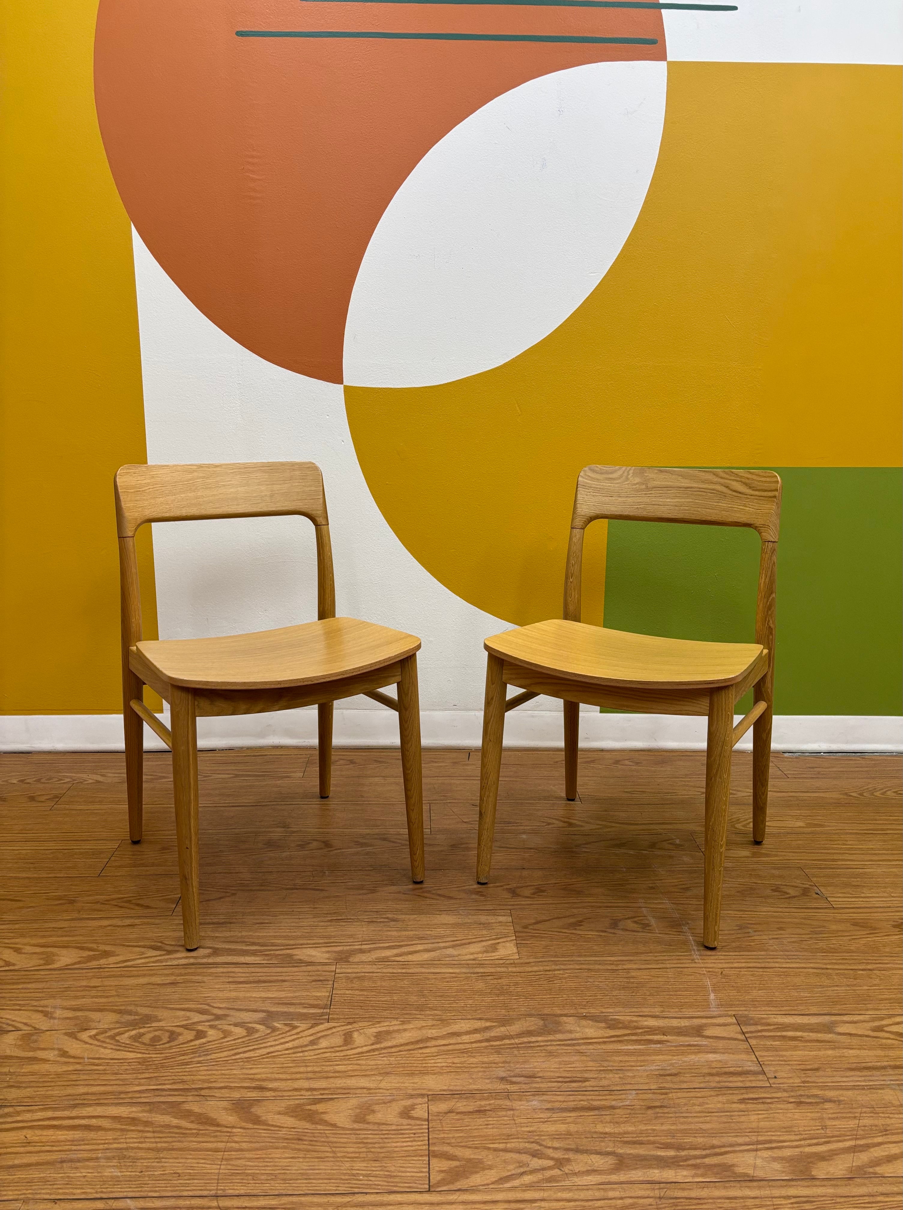(2) Dining Chairs