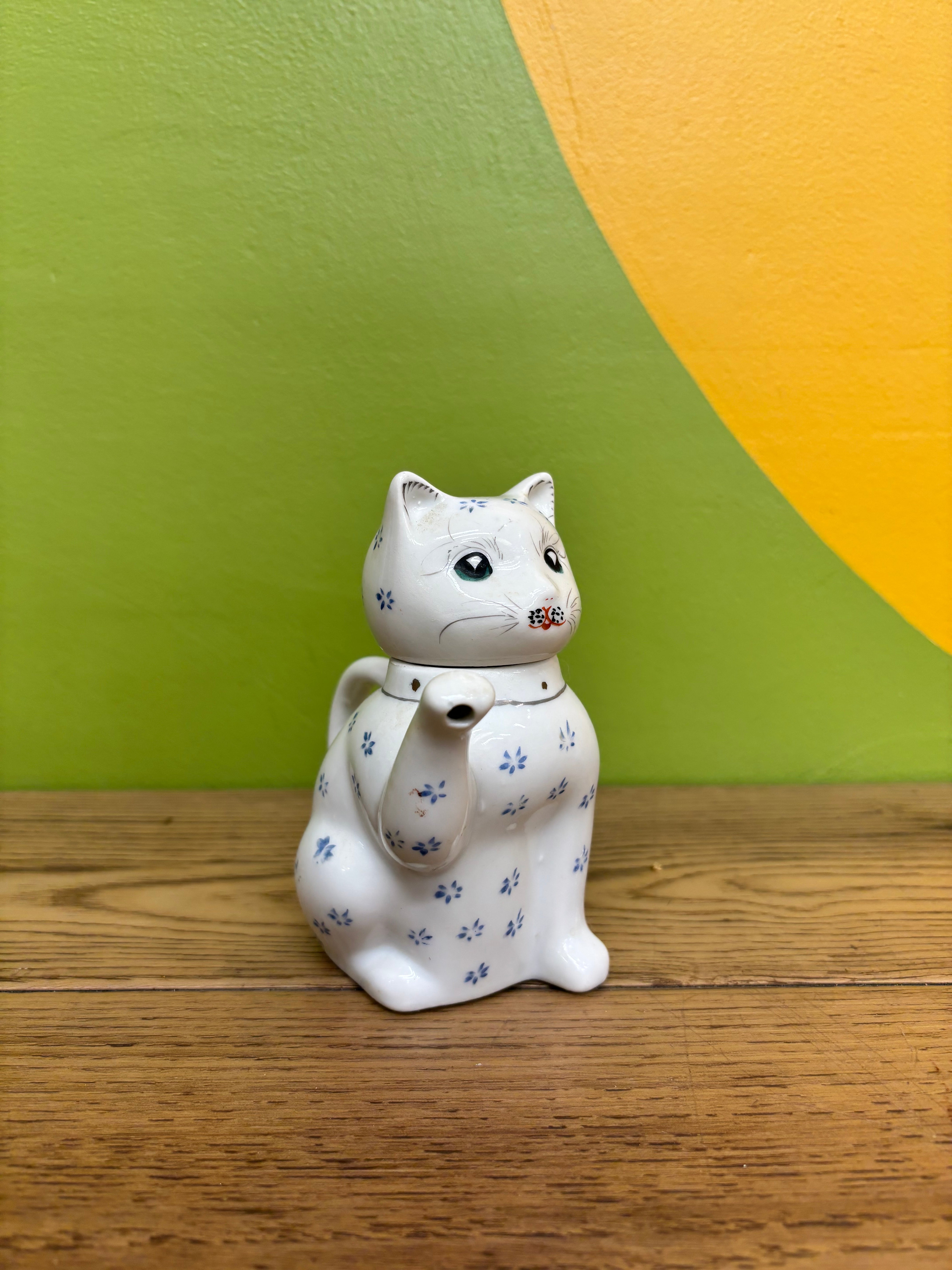Cat Teapot