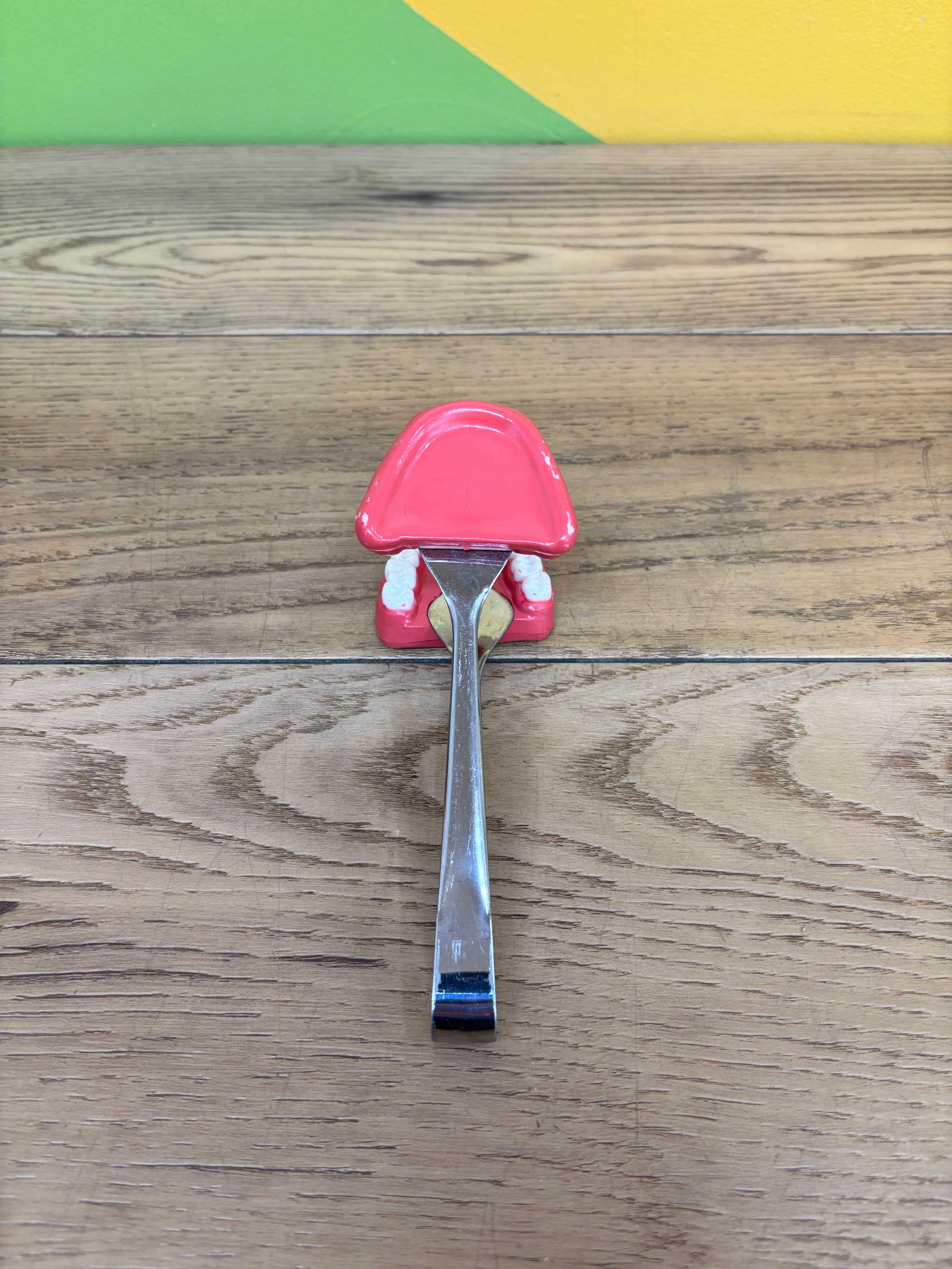 Teeth Tongs