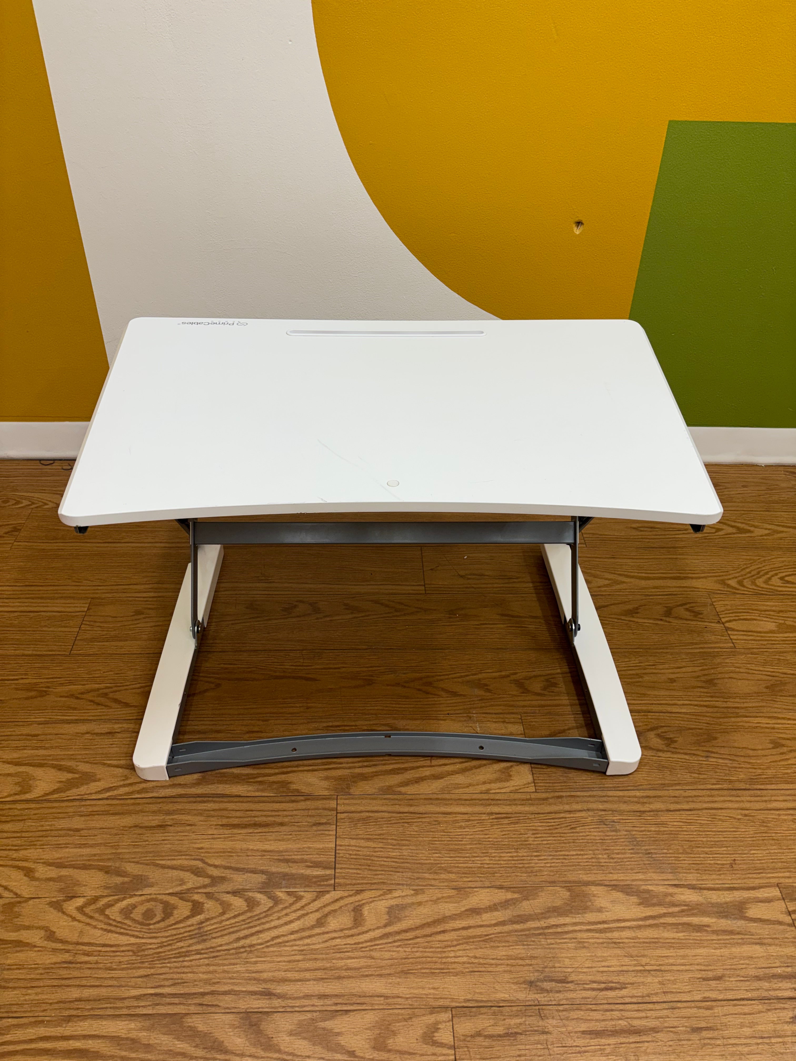 PrimeCables Sit-to-Stand Adjustable Desktop Converter