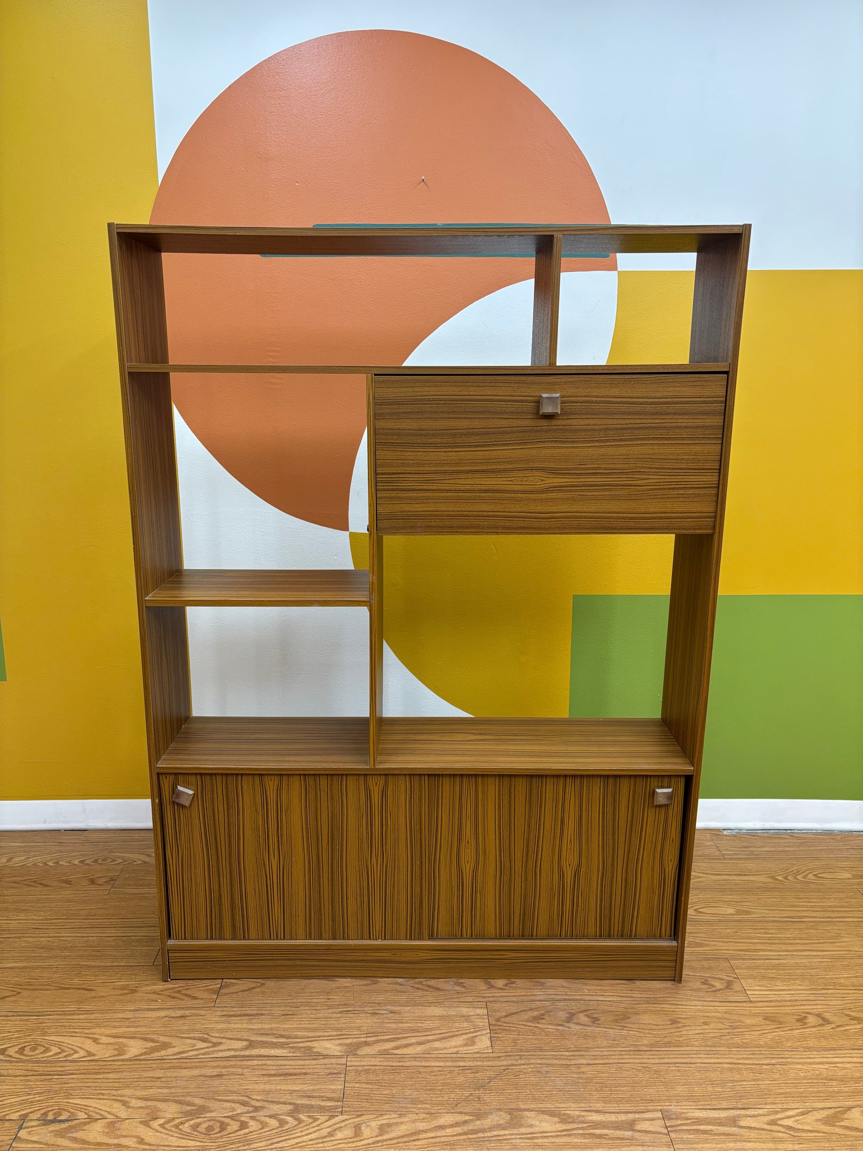 Shelving Unit