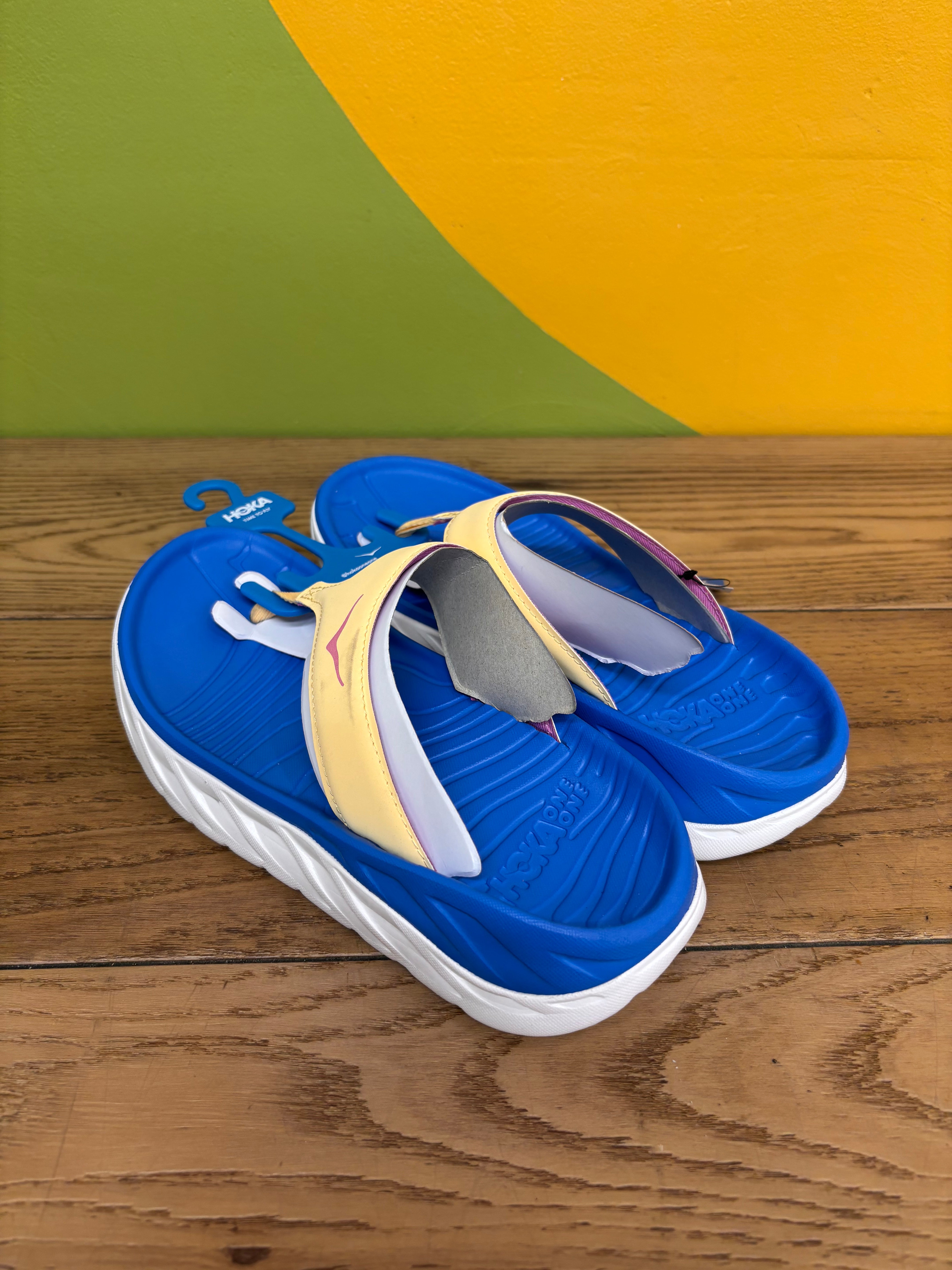 HOKA Ora Recovery Flip Flop (Women Size 8) NEW
