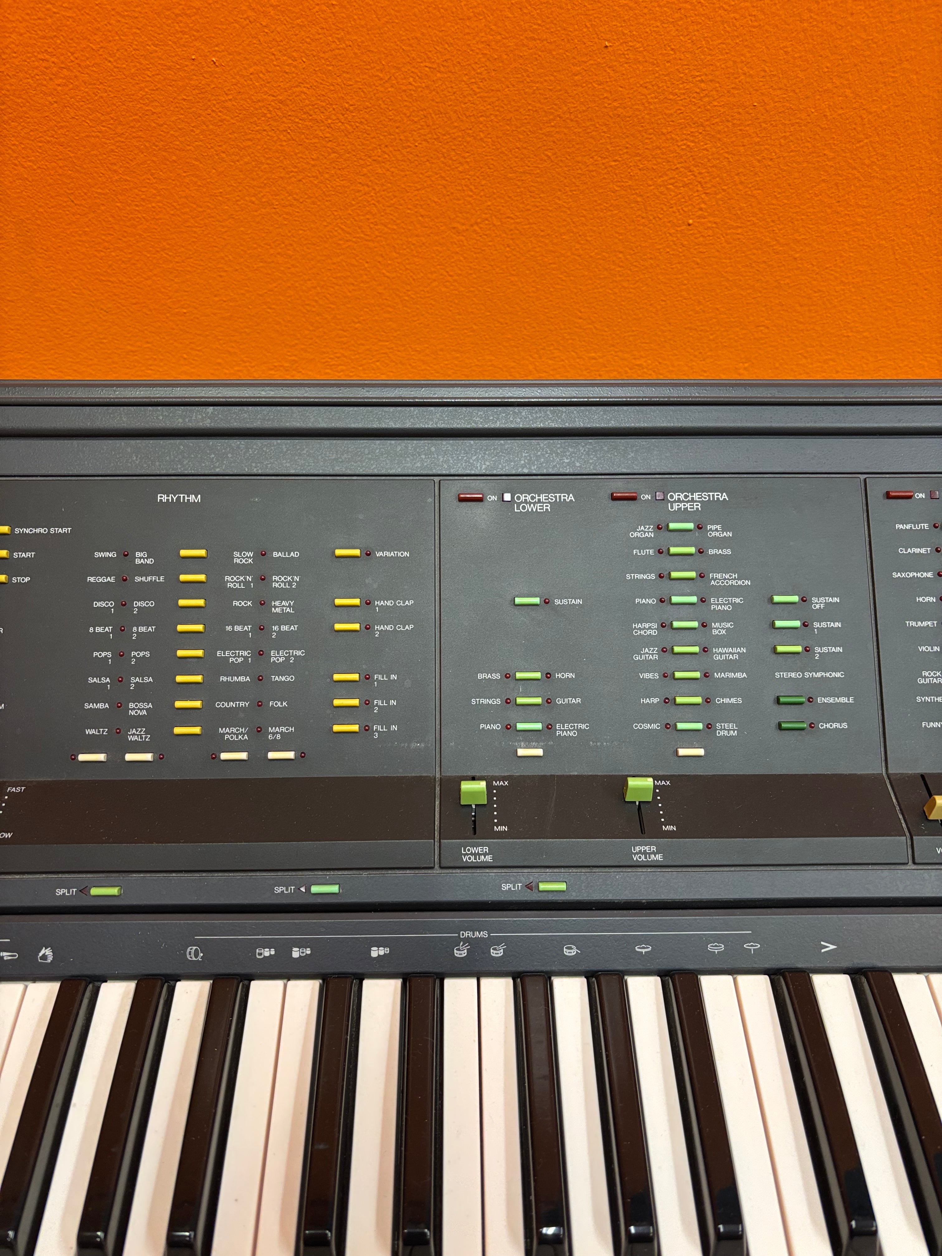 Yamaha PS-6100 Electronic Keyboard & Stand