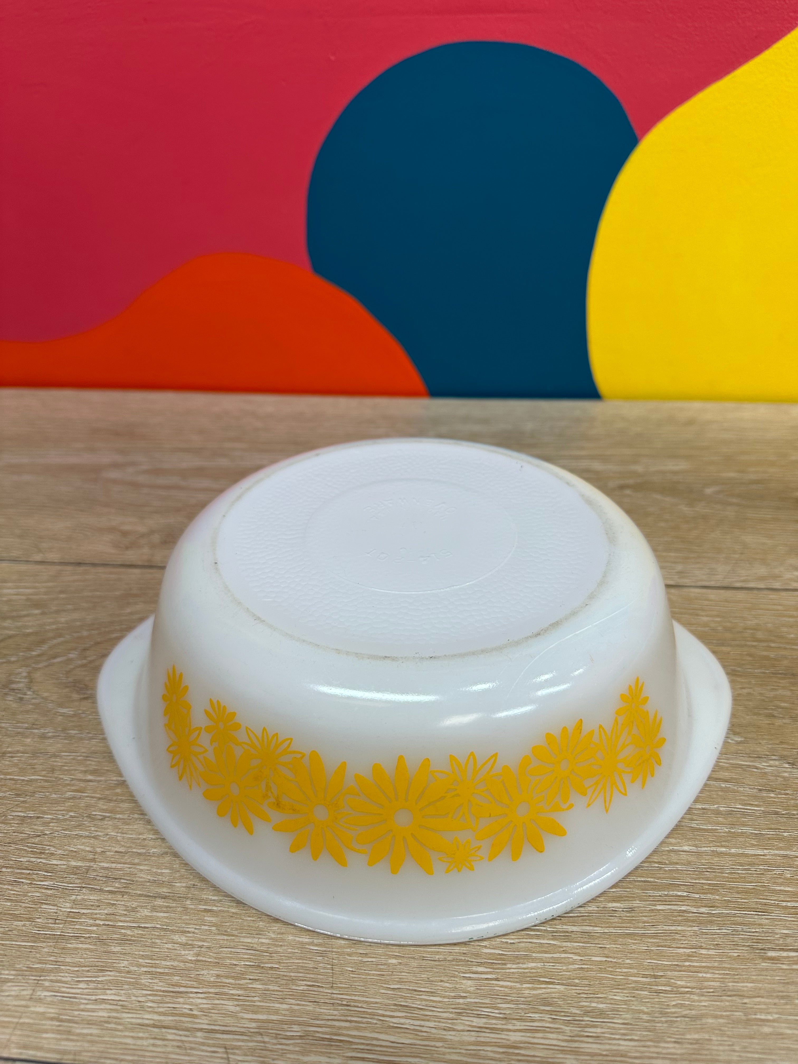 Glasbake Yellow Daisy Casserole Dish